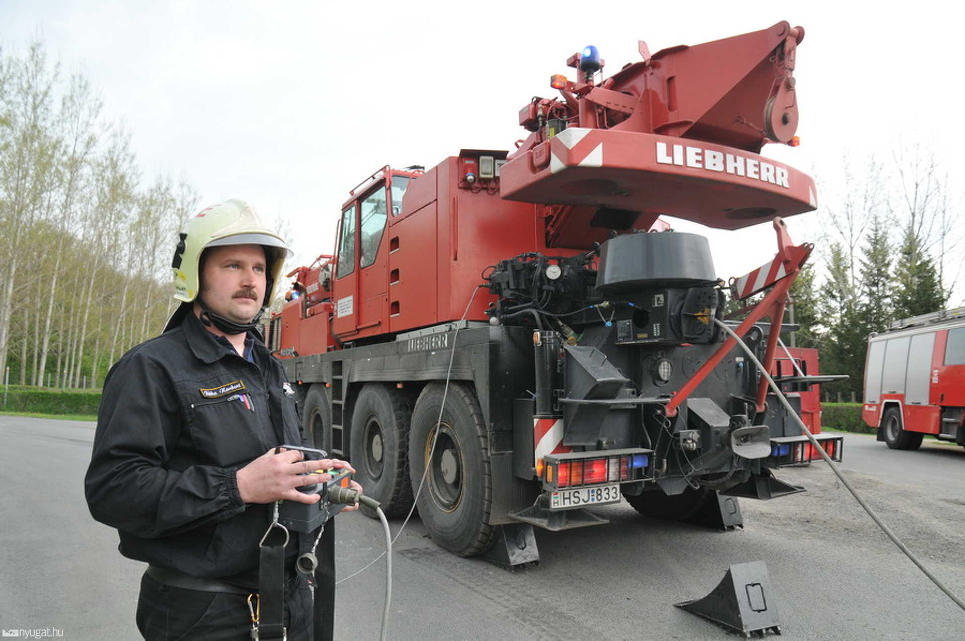 Tűzoltóautó borult fel Vashosszúfalu határában