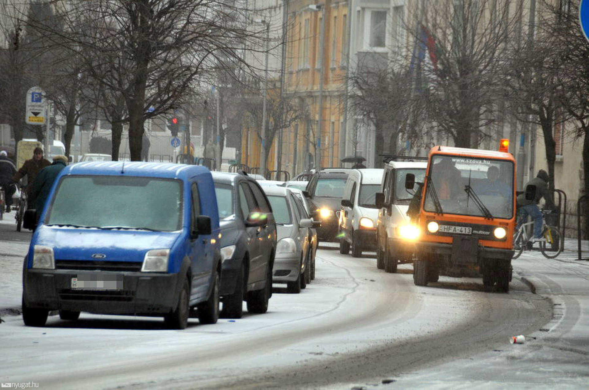 Csak szépen sorban