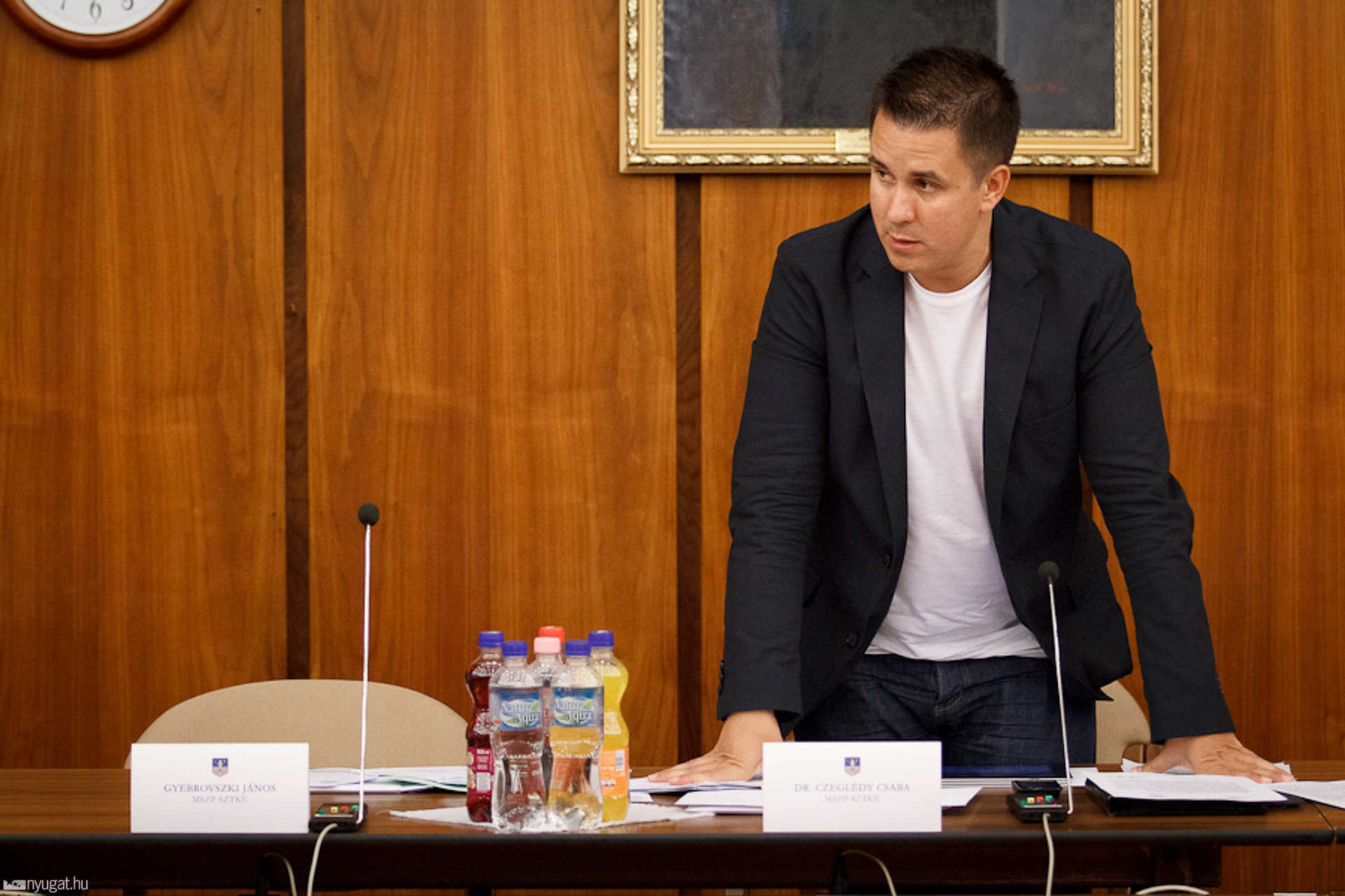 Rendkívüli közgyűlés