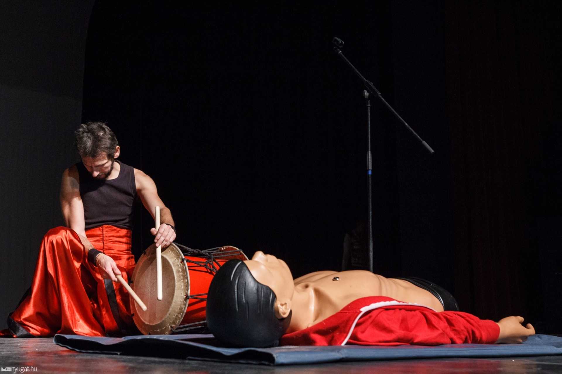 Újraélesztési rekordkísérlet - Ataru Taiko