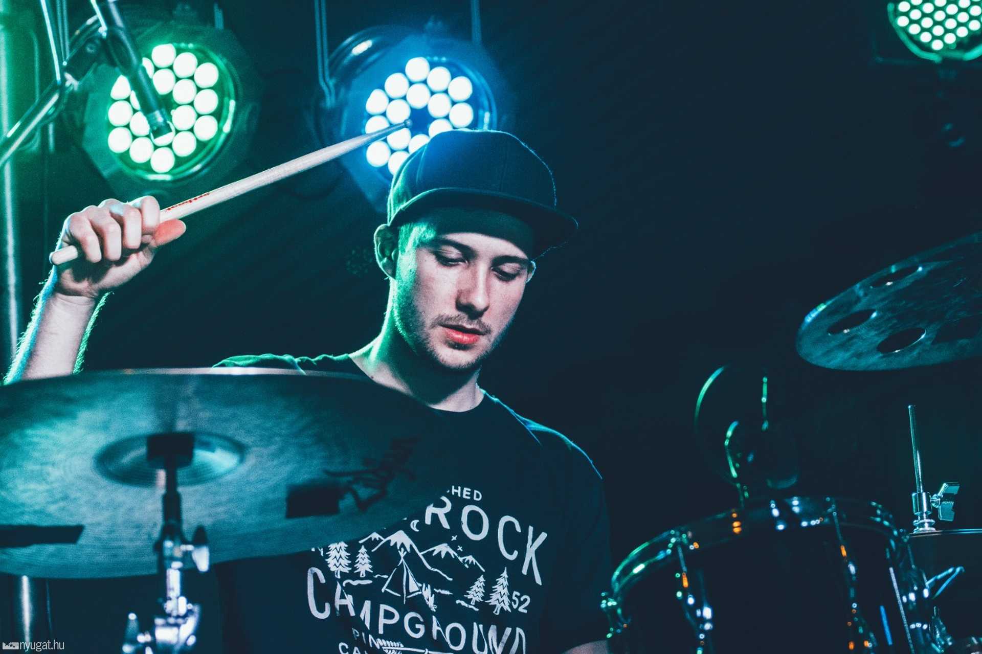 Szabó Balázs bandája koncert az MMIK-ban
