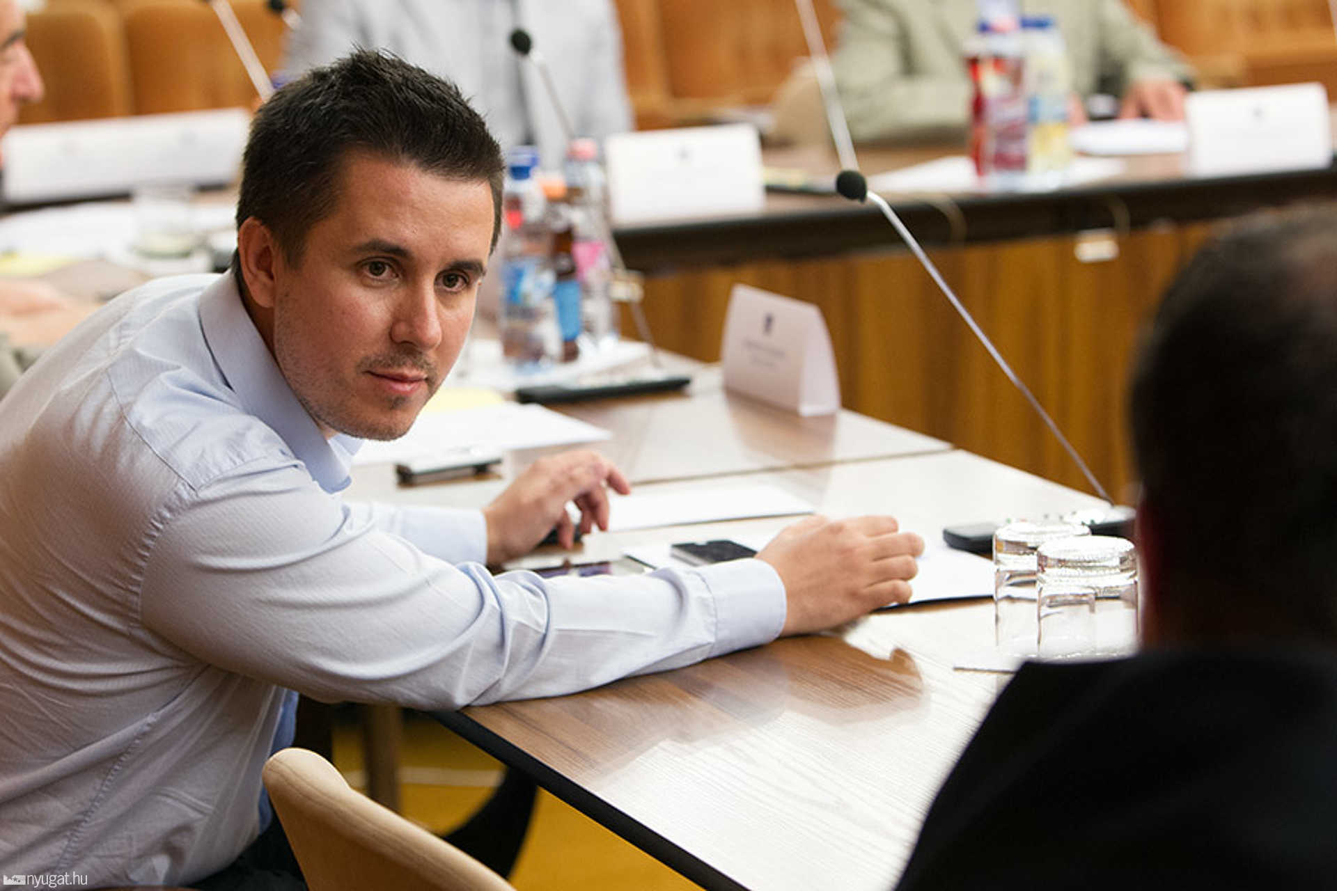 Rendkívüli közgyűlés