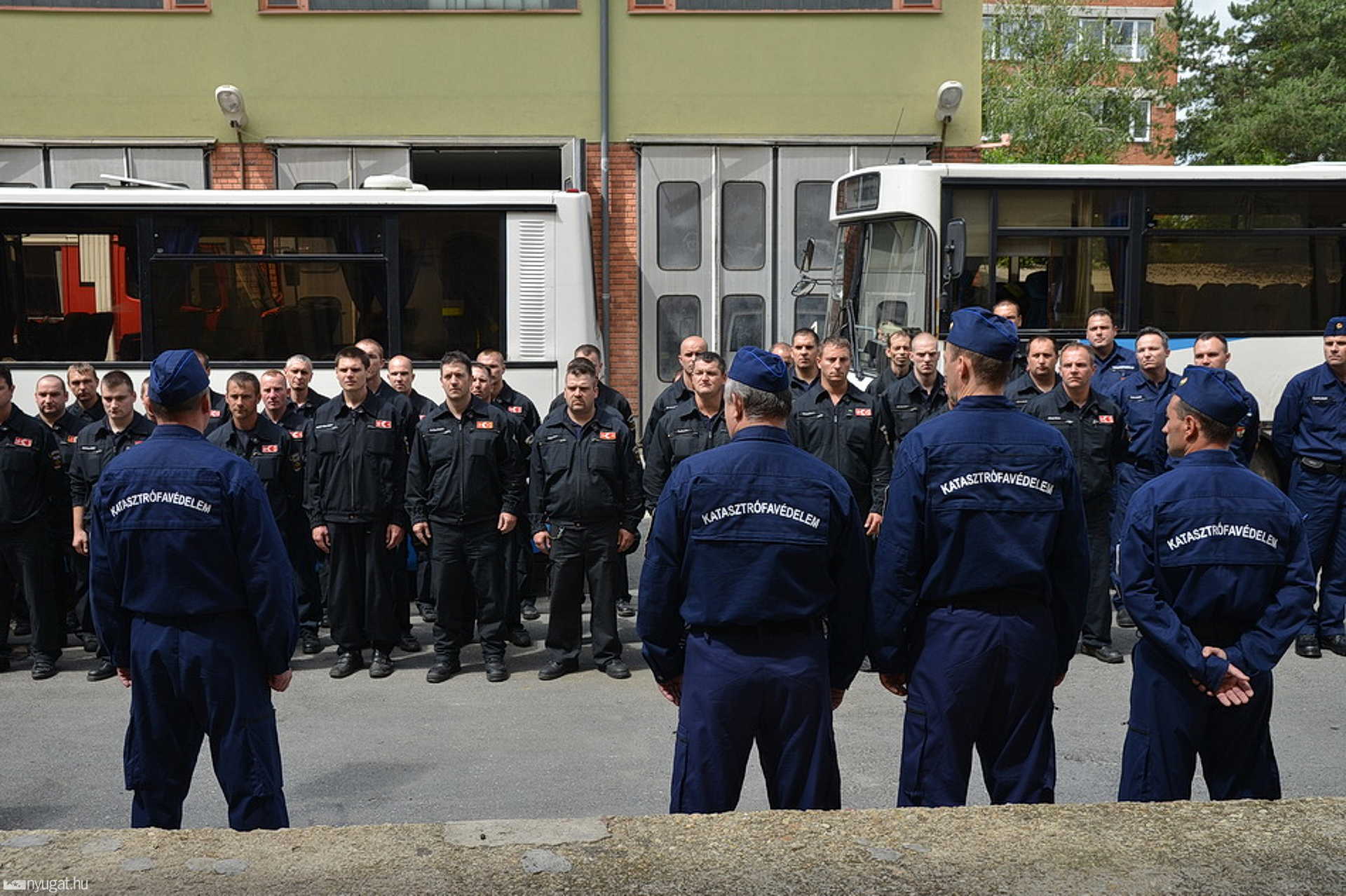 Körmendi, sárvári és szombathelyi tűzoltók indulnak a gátra