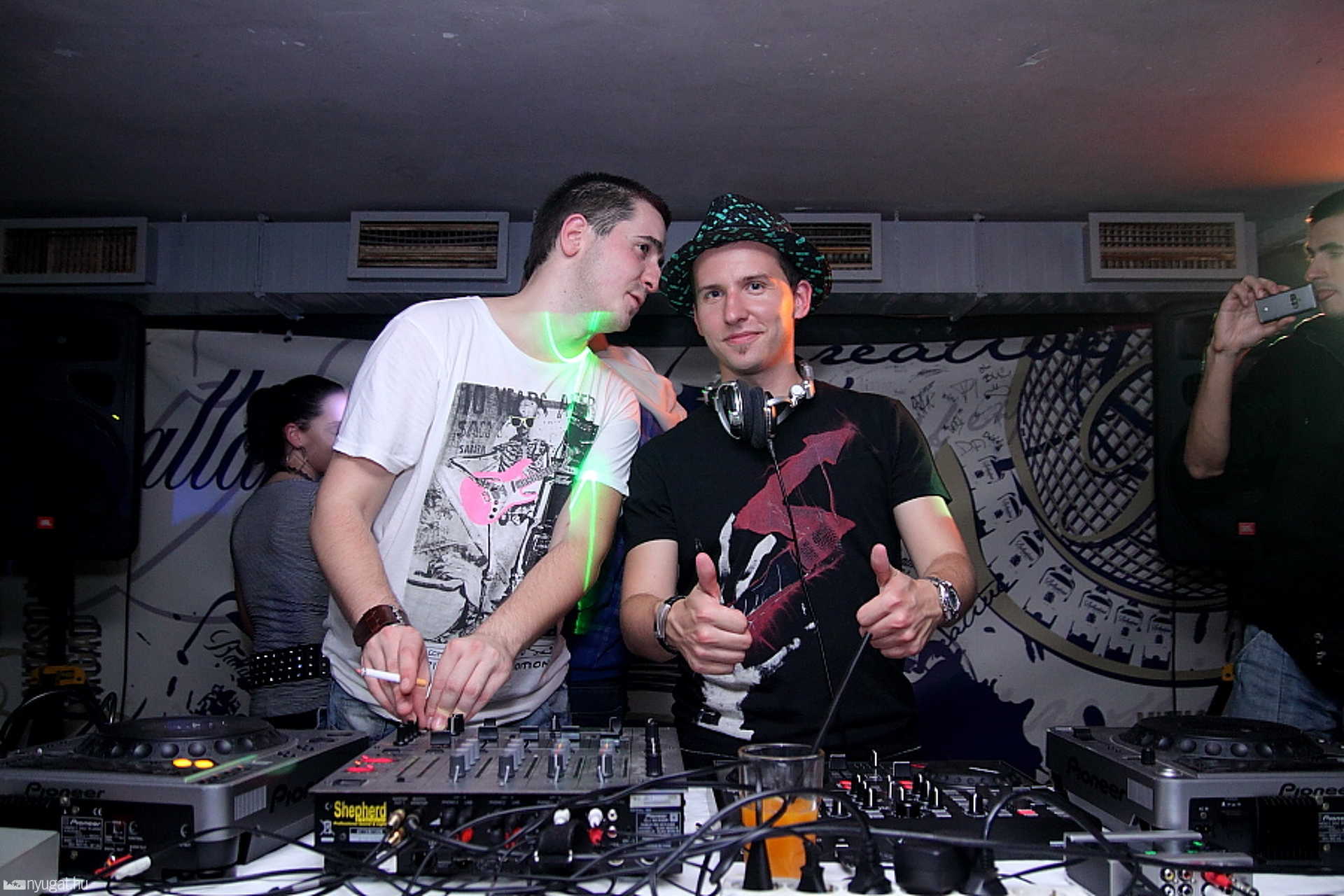 Nincs mese! A-Club 2010.10.01.