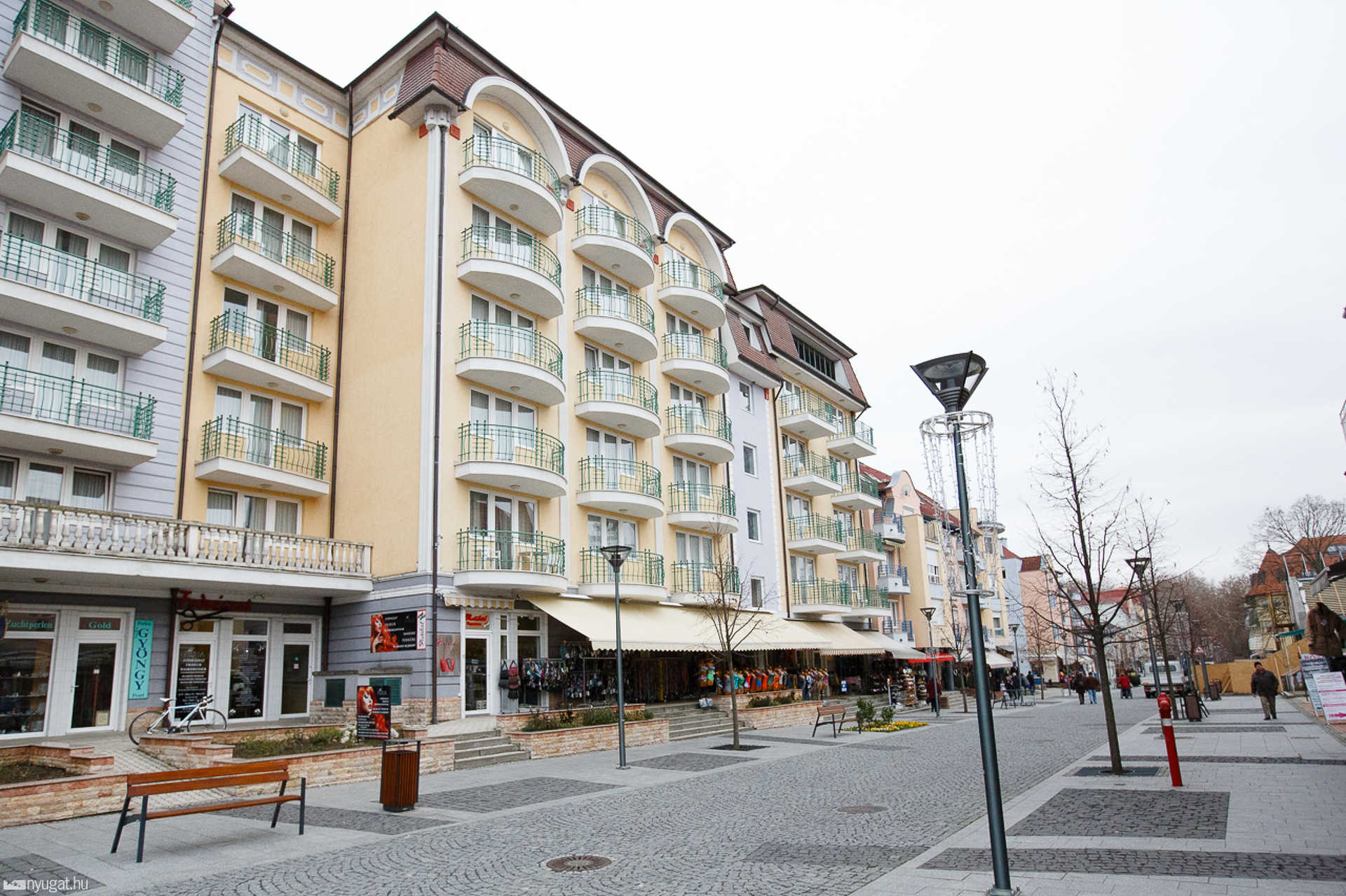 Hévíz, a cirill betűs fürdőváros