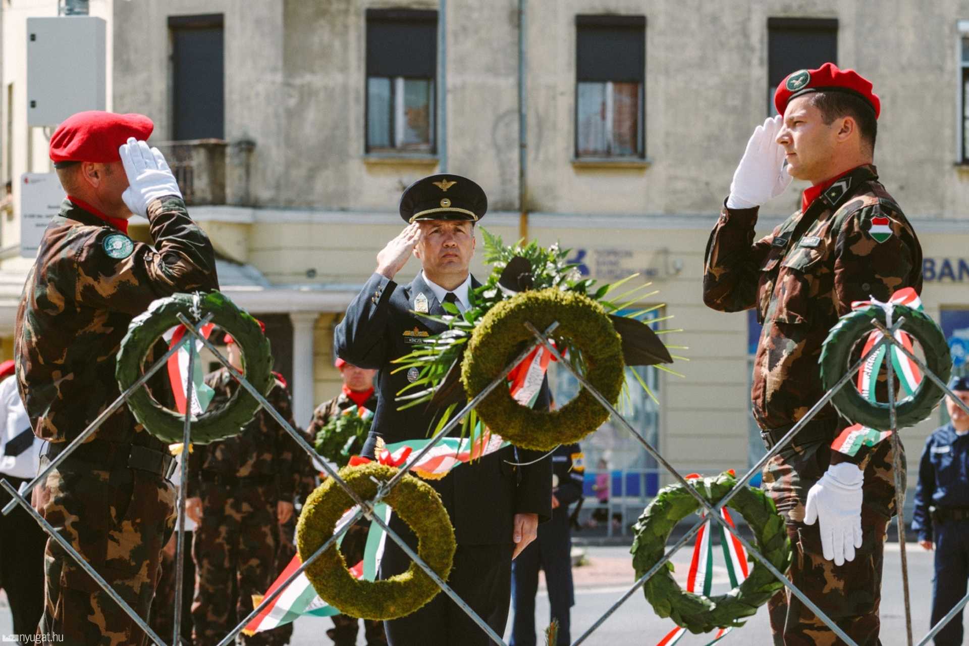 Hősök napja a Március 15. téren