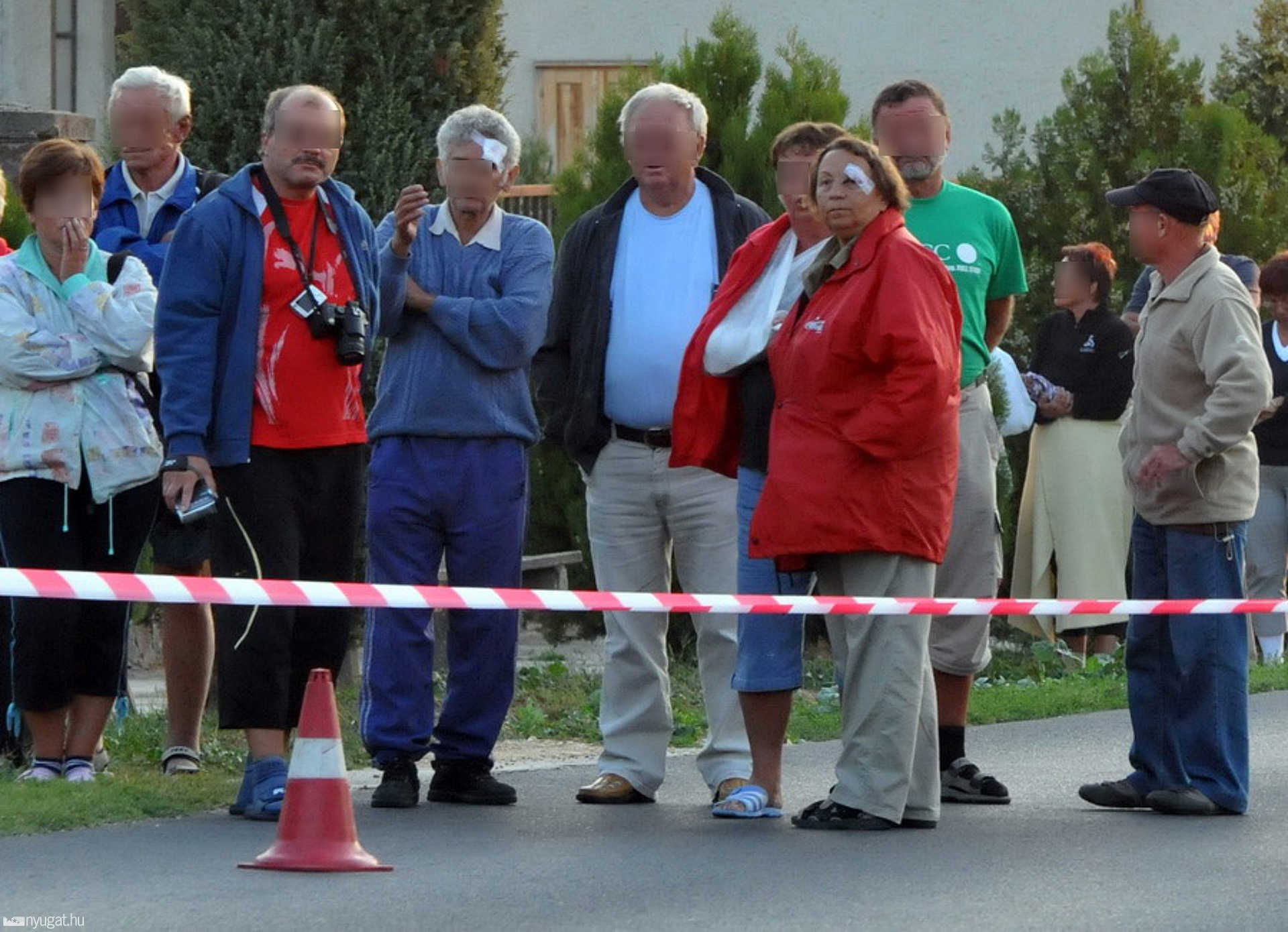 Árokba csapódott a szlovák turistabusz Vámoscsaládon