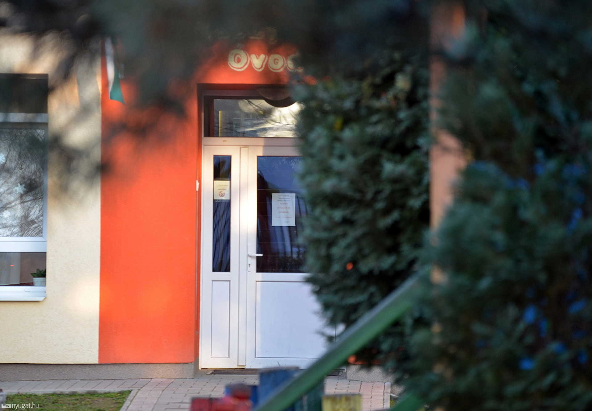 A gyerekek étkezési pénzéből akár néhány hétig is drogozhat a betörő