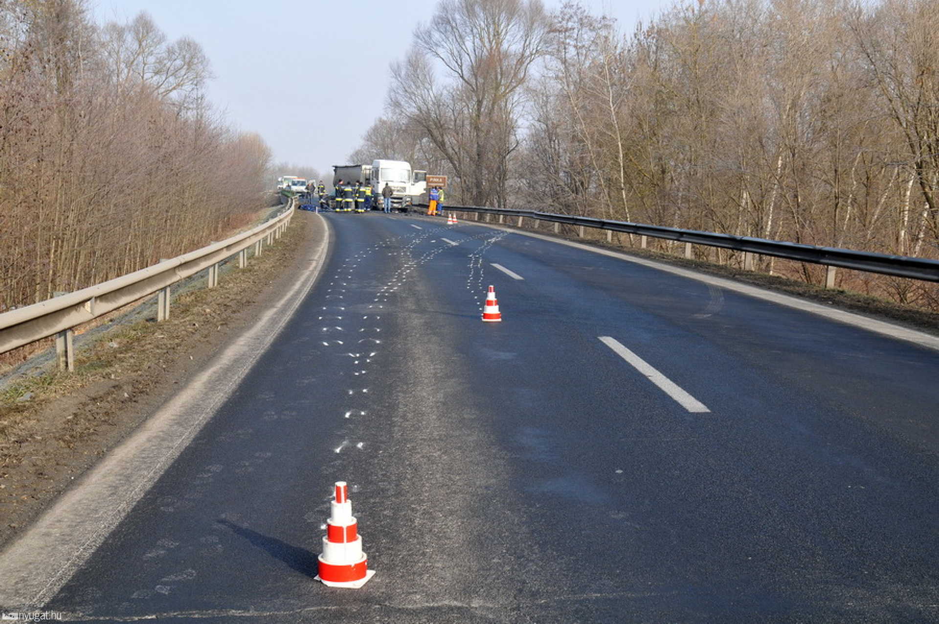 Baleset Horvátnádalja közelében, a 8-as főúton