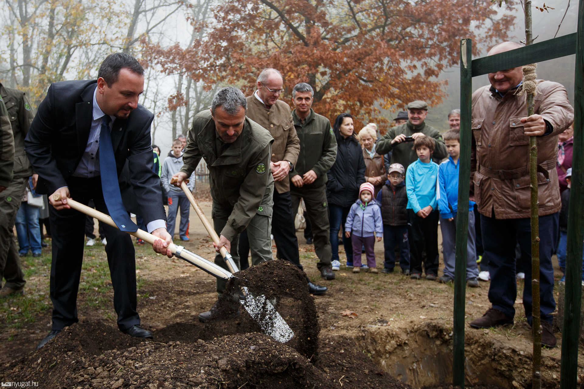 A felújított parkerdő átadása