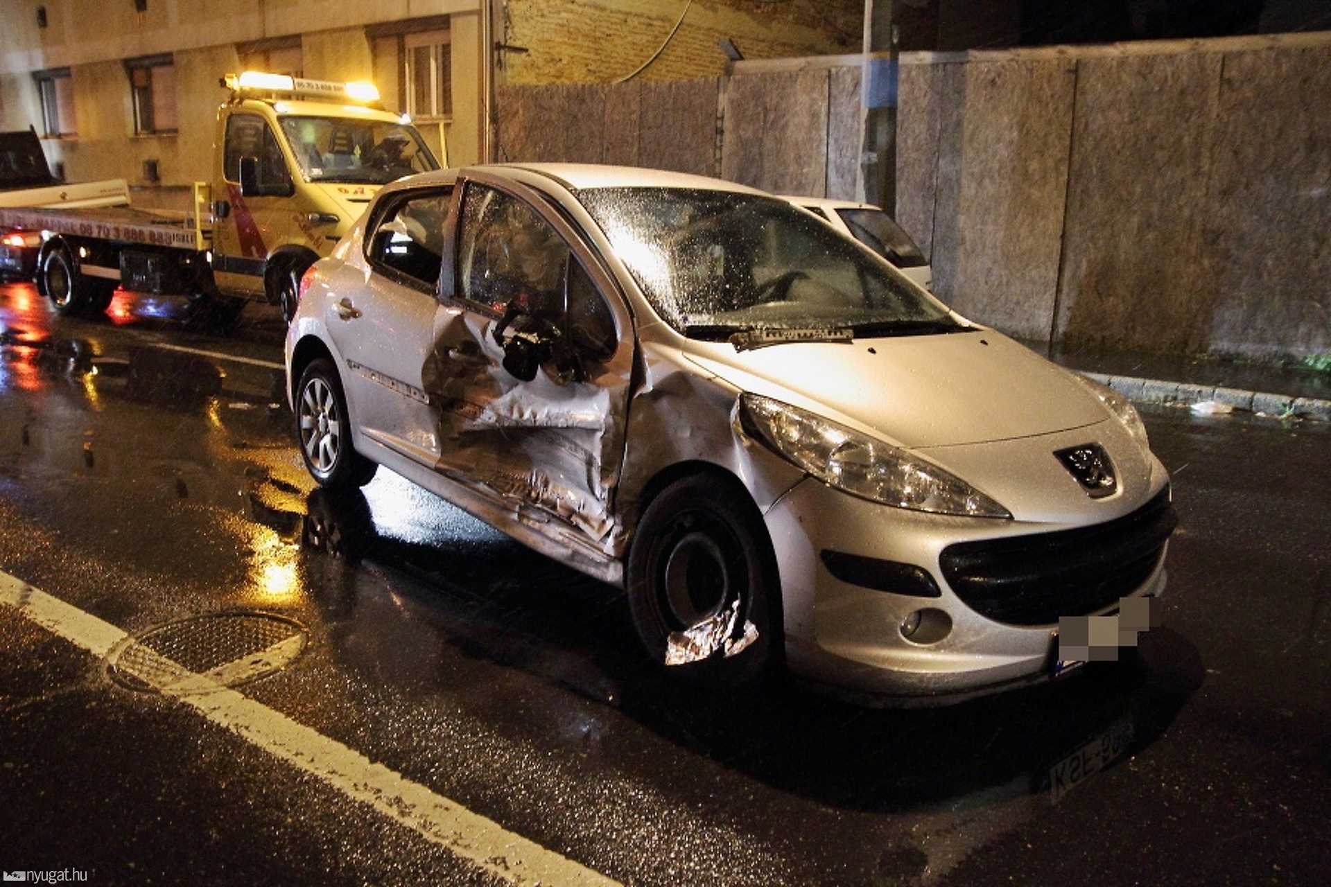 Audi ütközött egy Peugeot-nak Szombathelyen