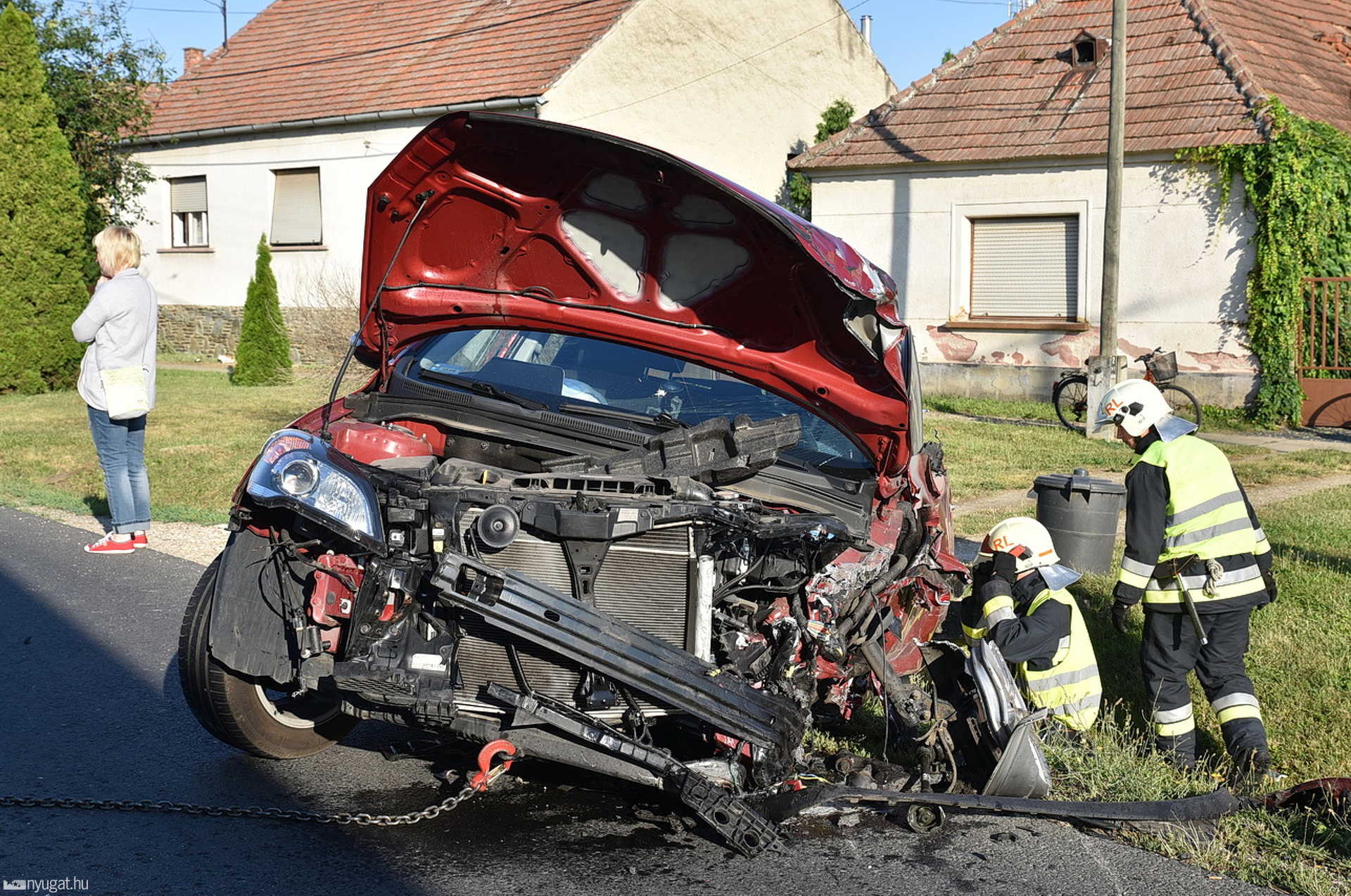 Elaludt a lengyel sofőr, a kamionos mentette meg az életét Vámoscsaládnál