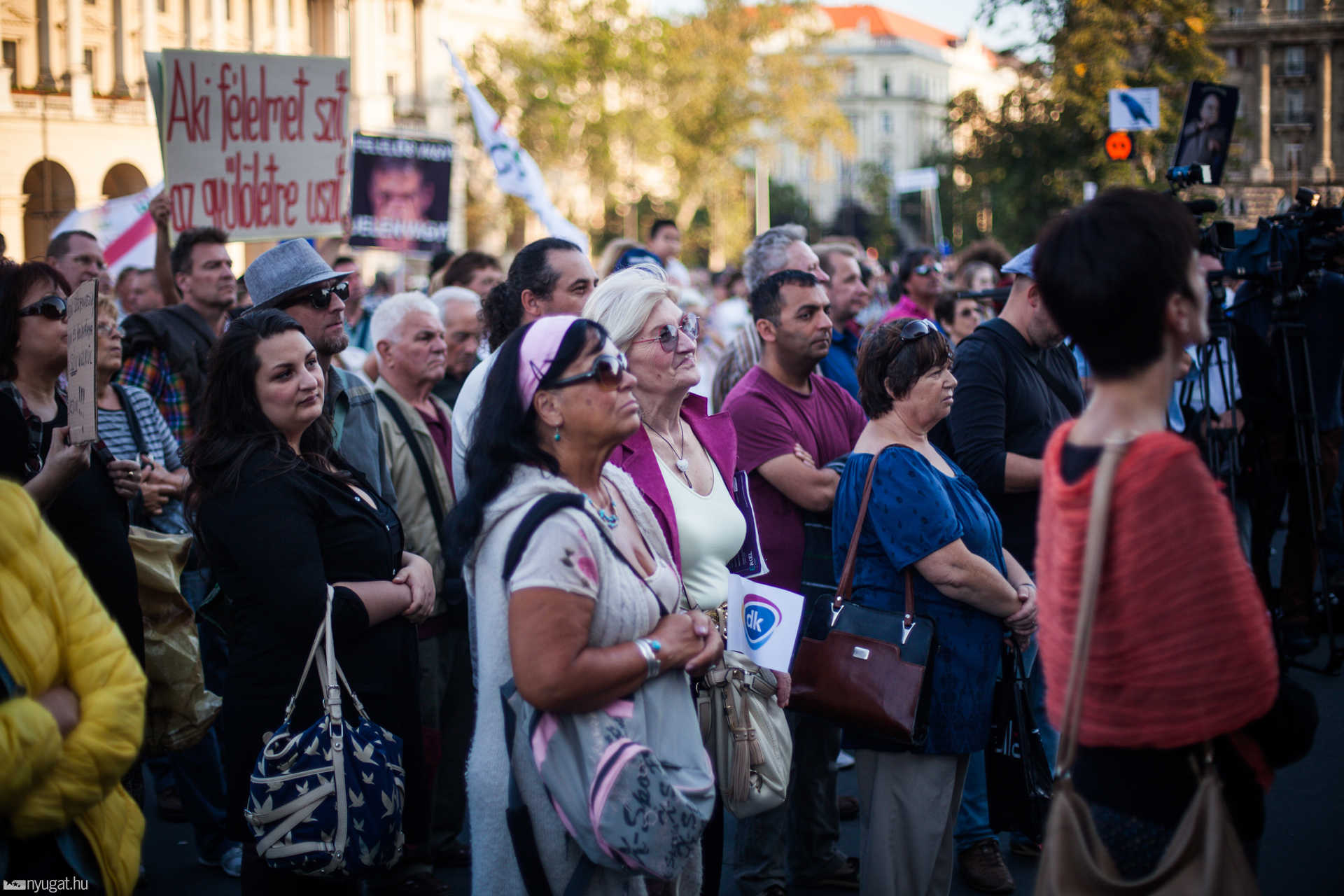 Szégyelld magad, Orbán! Ellenzéki tüntetés Budapesten, 2015. szeptember 13-án Juhász Péter és az Együtt szervezésében