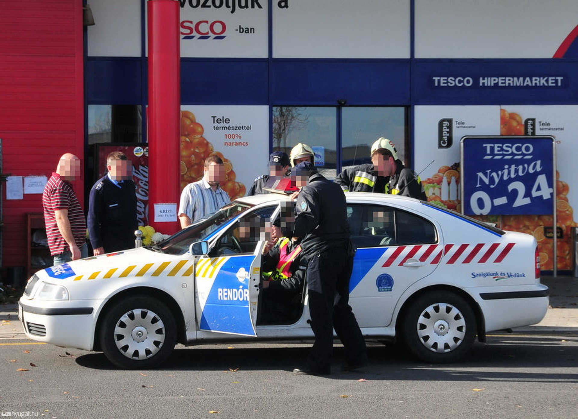 Bombariadó a szombathelyi Tesco-ban
