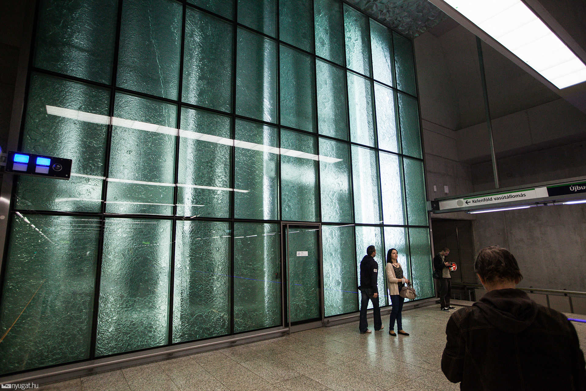 4-es metró az átadás napján