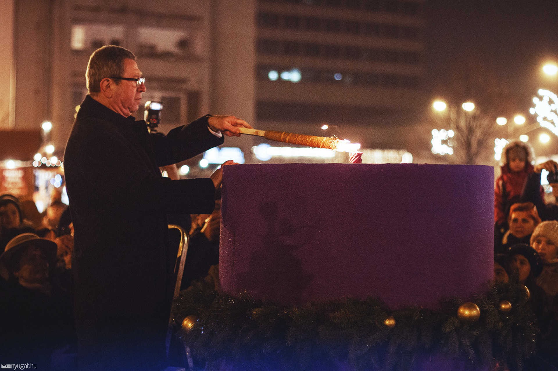 Advent a Fő téren