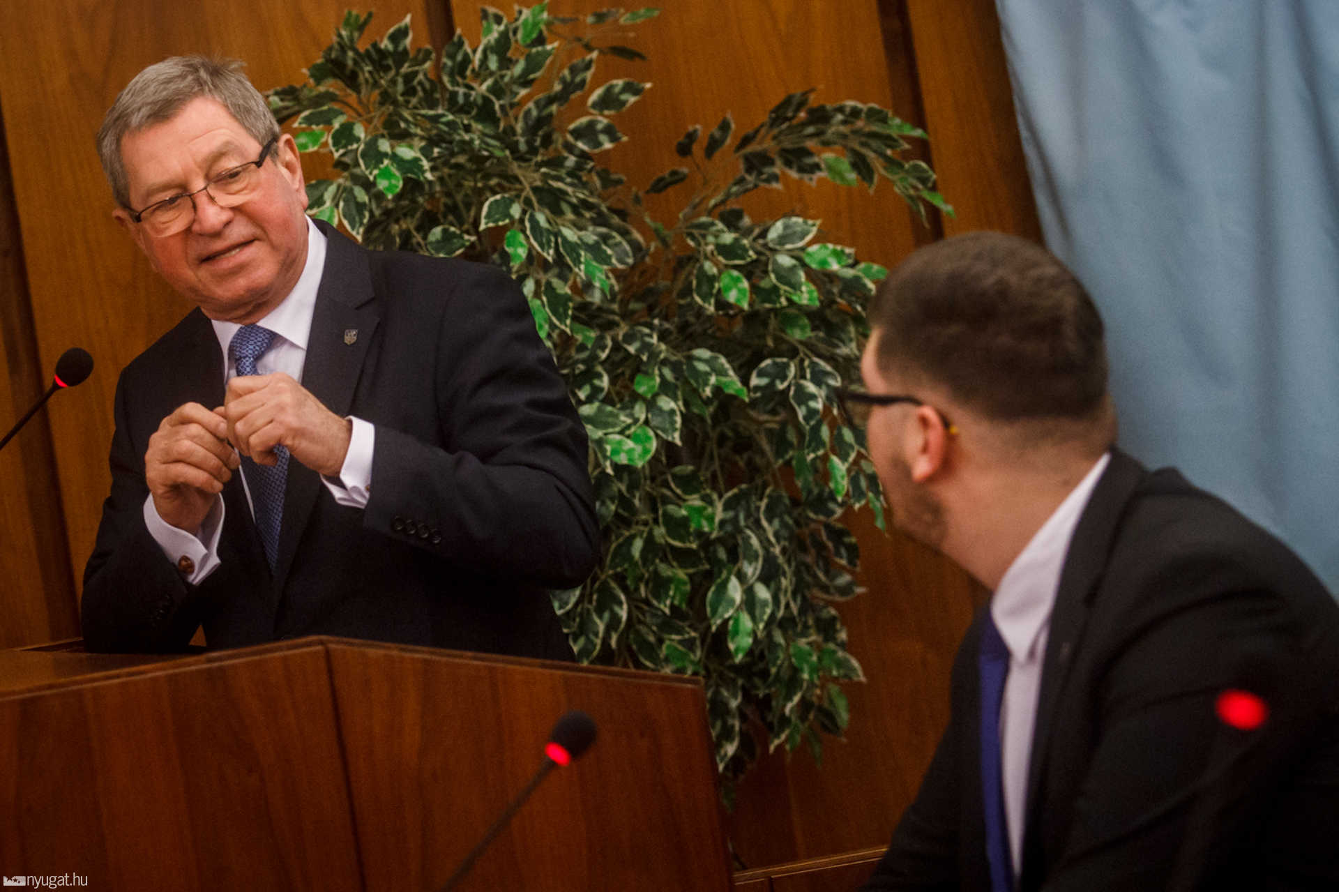 Pukás polgármester bevezet