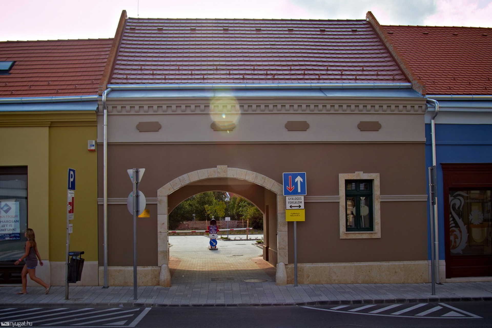 Kőszegi utca - parkoló