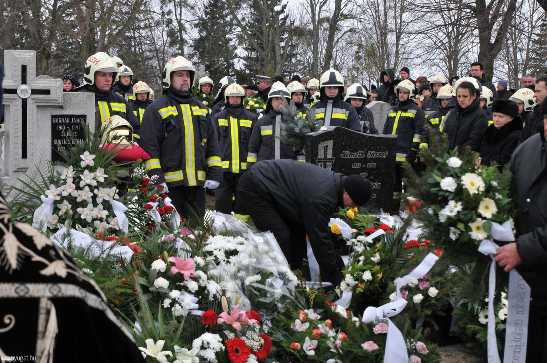 Bognár Péter tűzoltó főtörzsőrmester temetése Vasasszonyfán