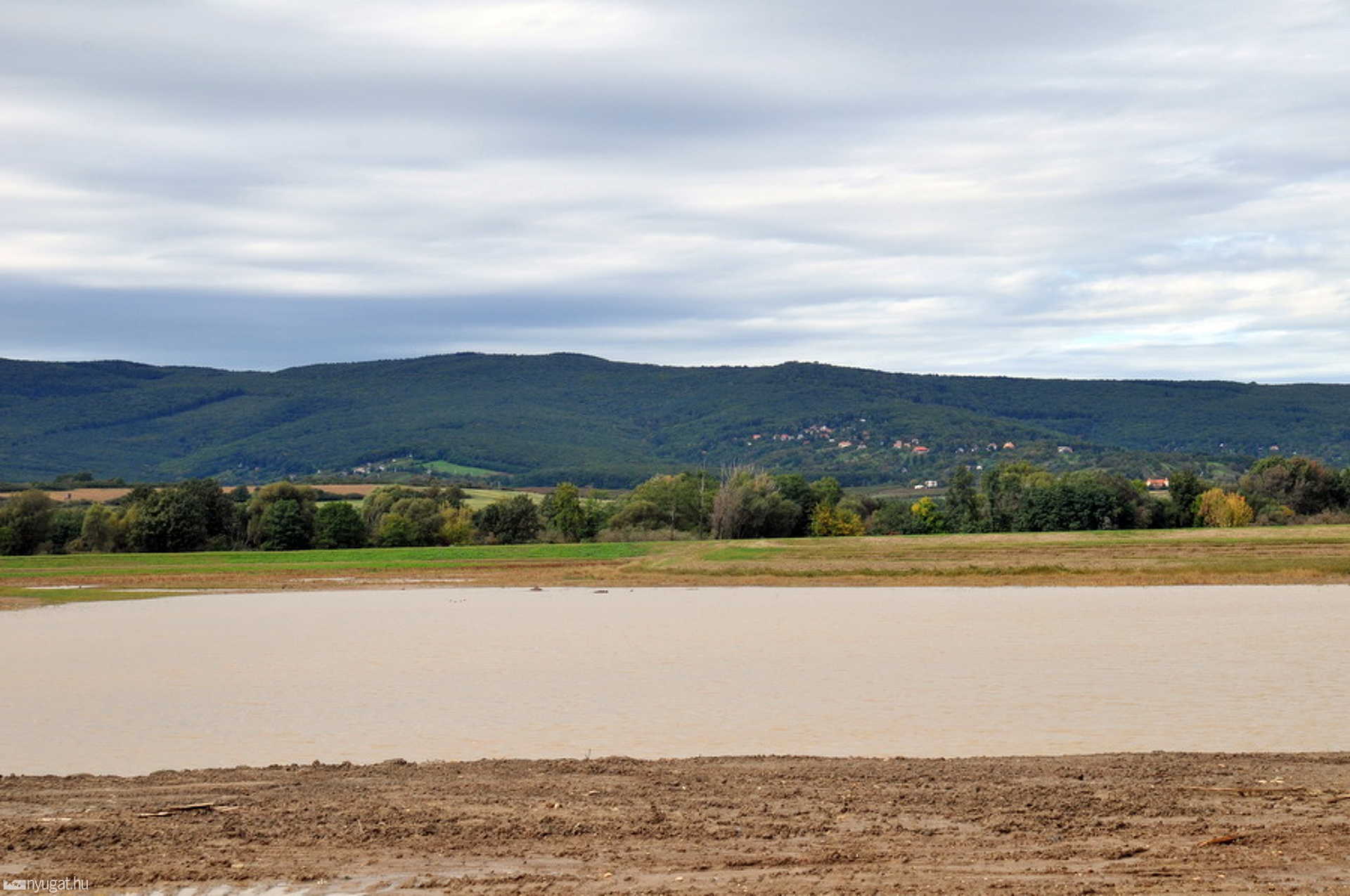 Az épülő víztározóban már megállt a víz