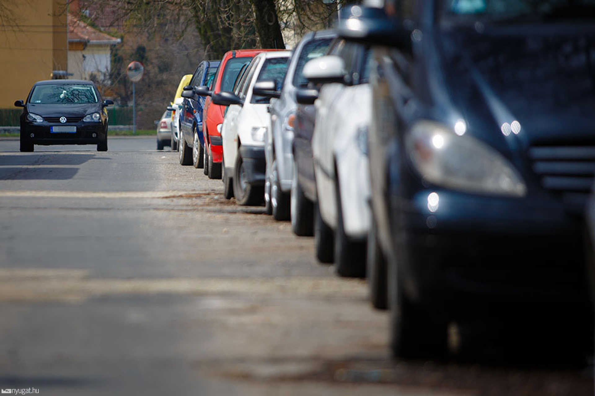 Parkolási helyzet a főiskola és az MMIK környékén
