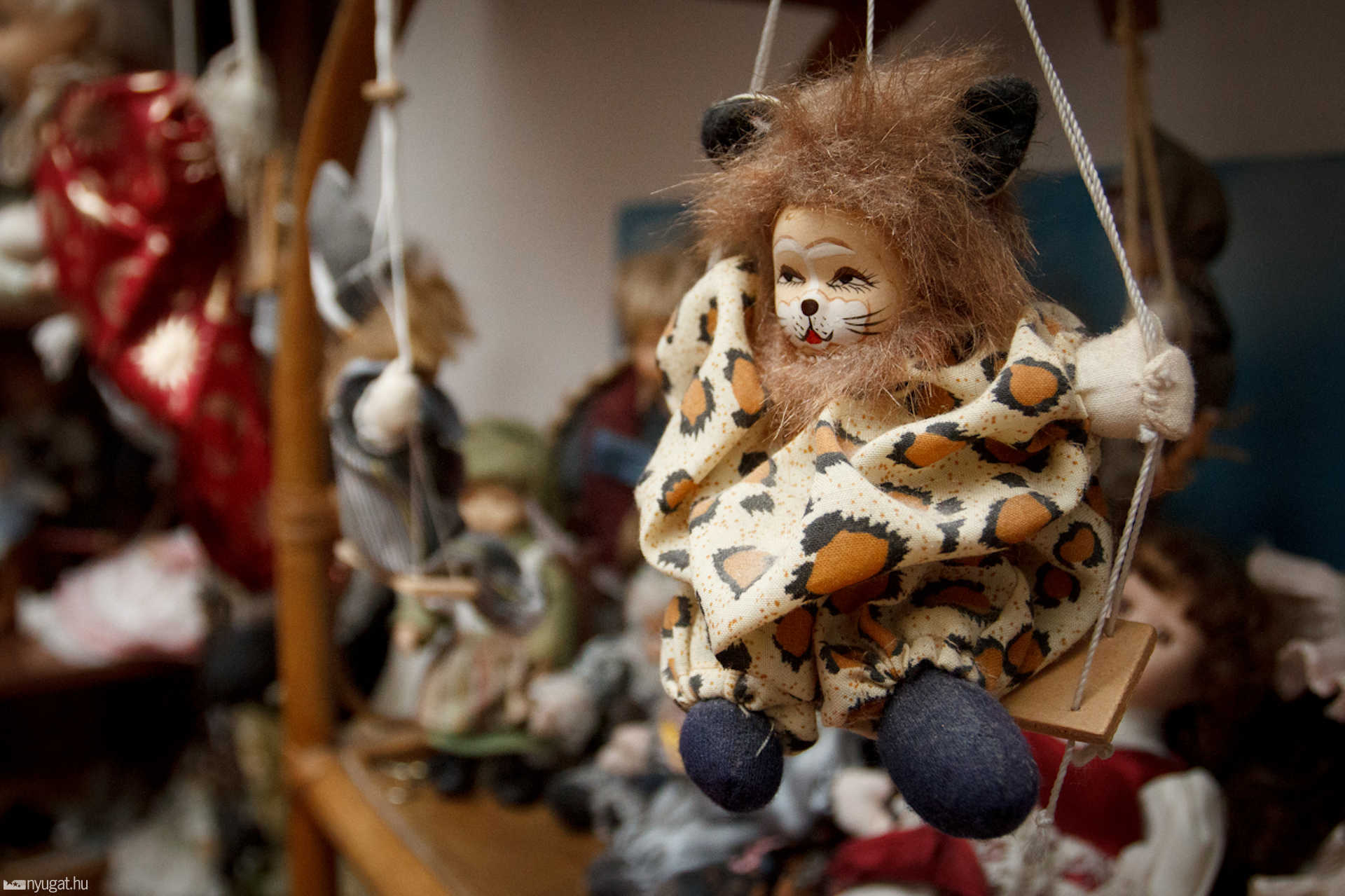 Tóth Erika és porcelánbaba-gyűjteménye
