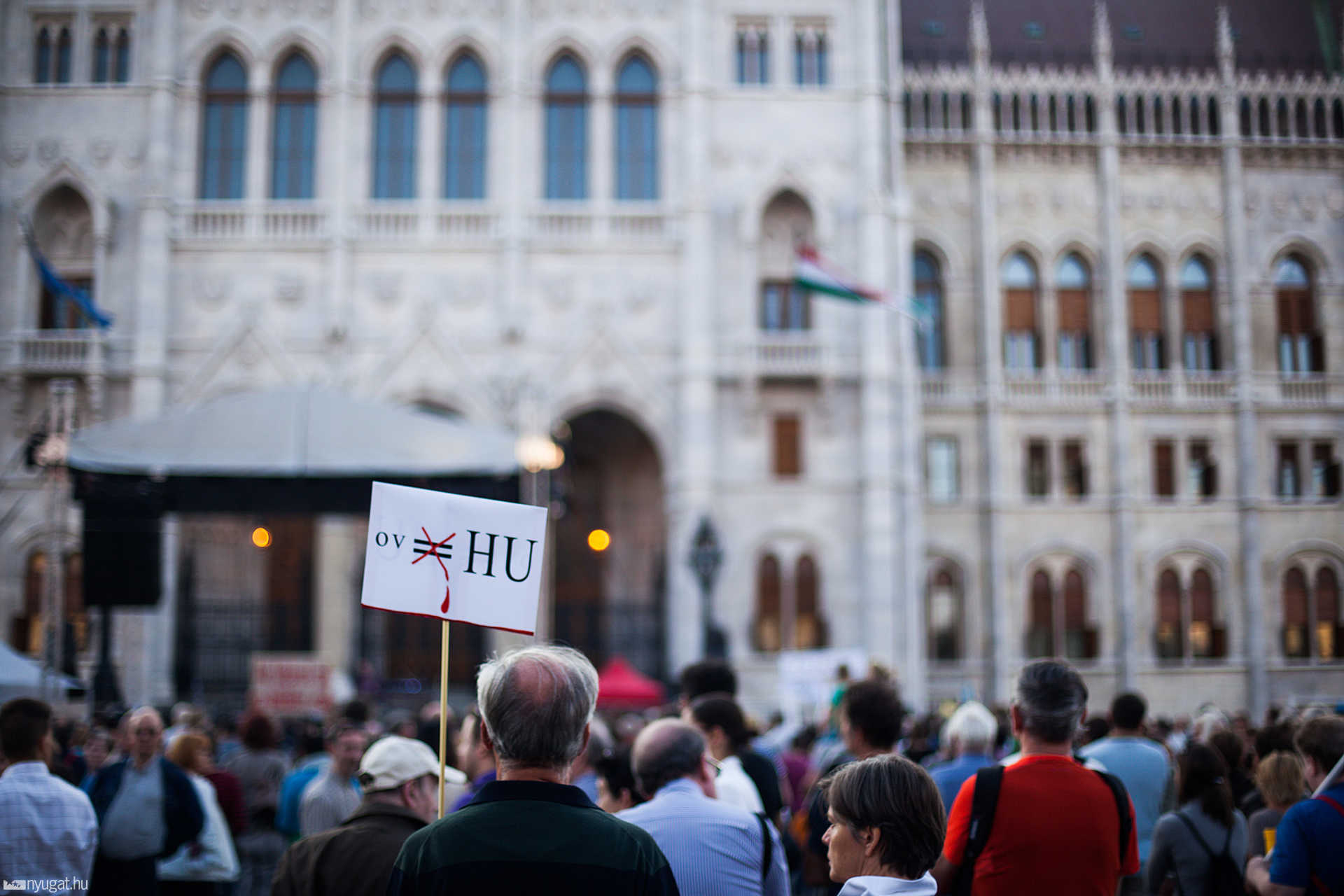 Szégyelld magad, Orbán! Ellenzéki tüntetés Budapesten, 2015. szeptember 13-án Juhász Péter és az Együtt szervezésében