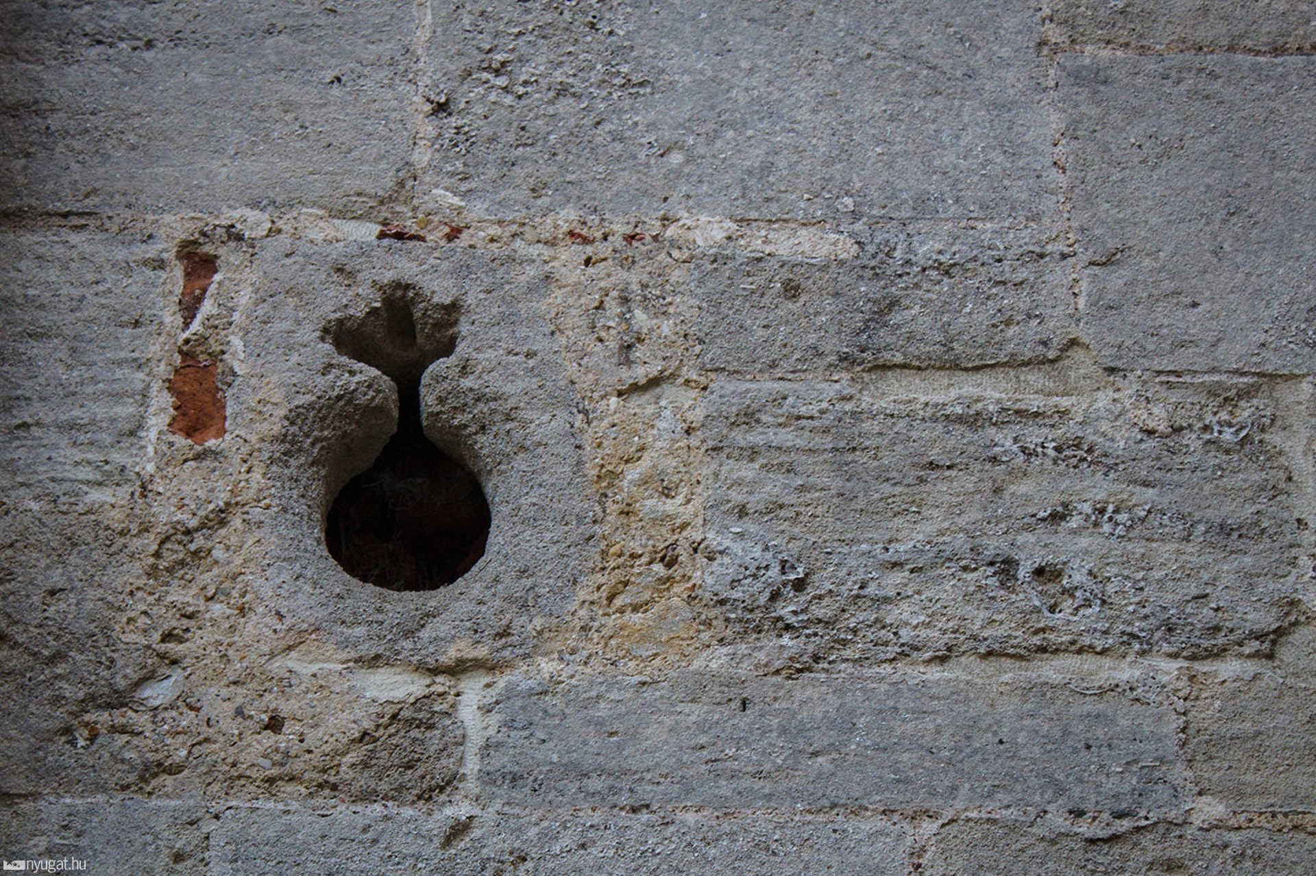Ősz a jáki templomnál