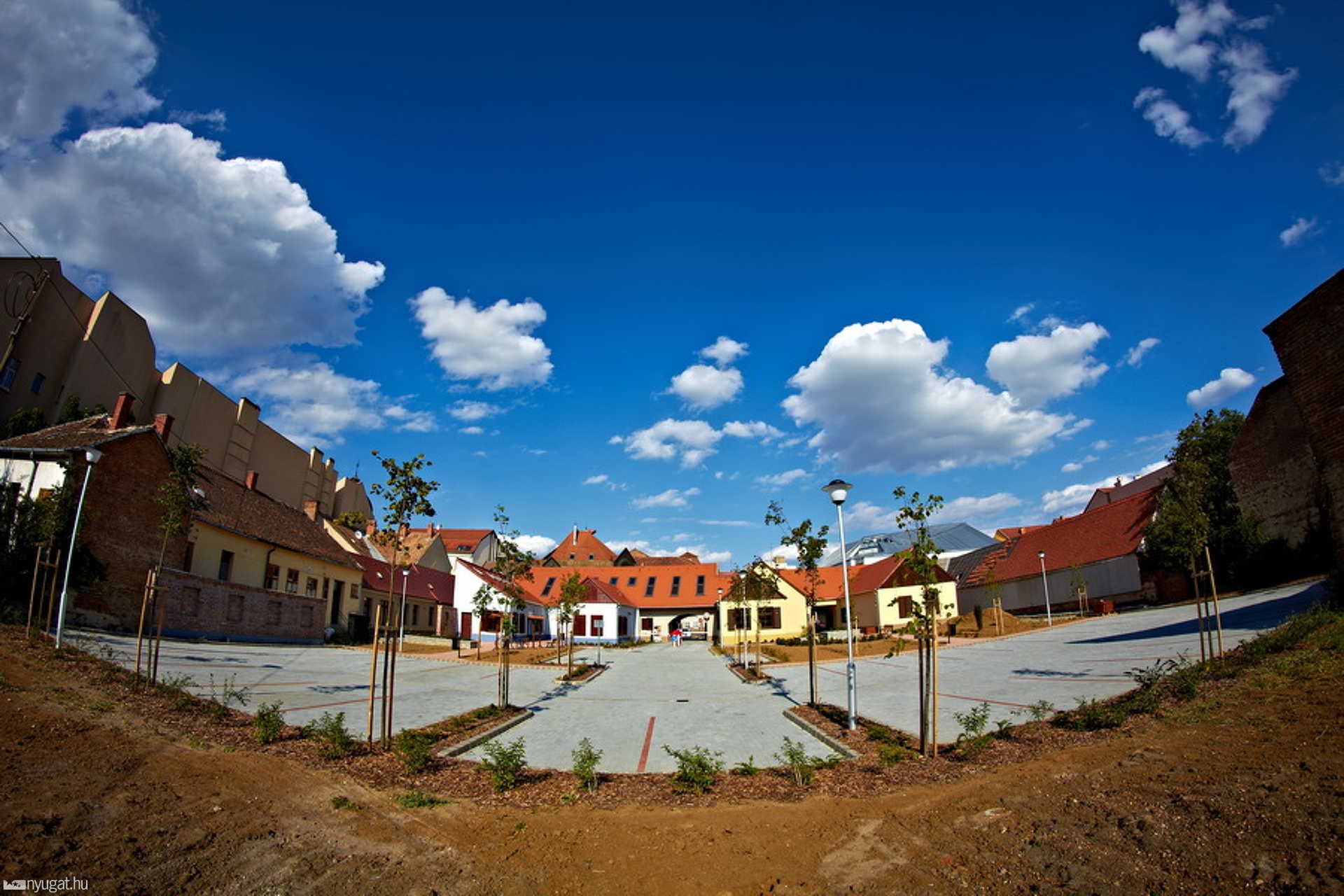 Kőszegi utca - parkoló