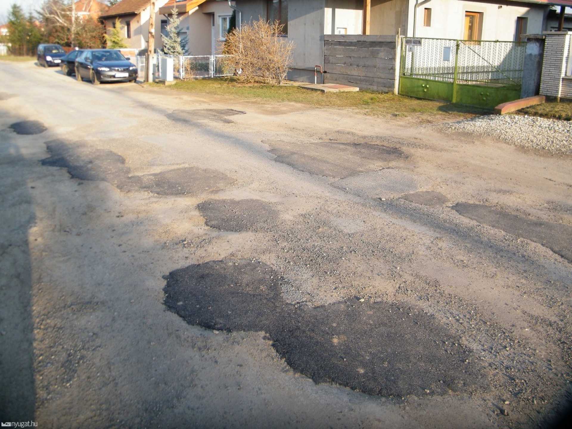 Wimmer Ágoston utca betömött kátyúi