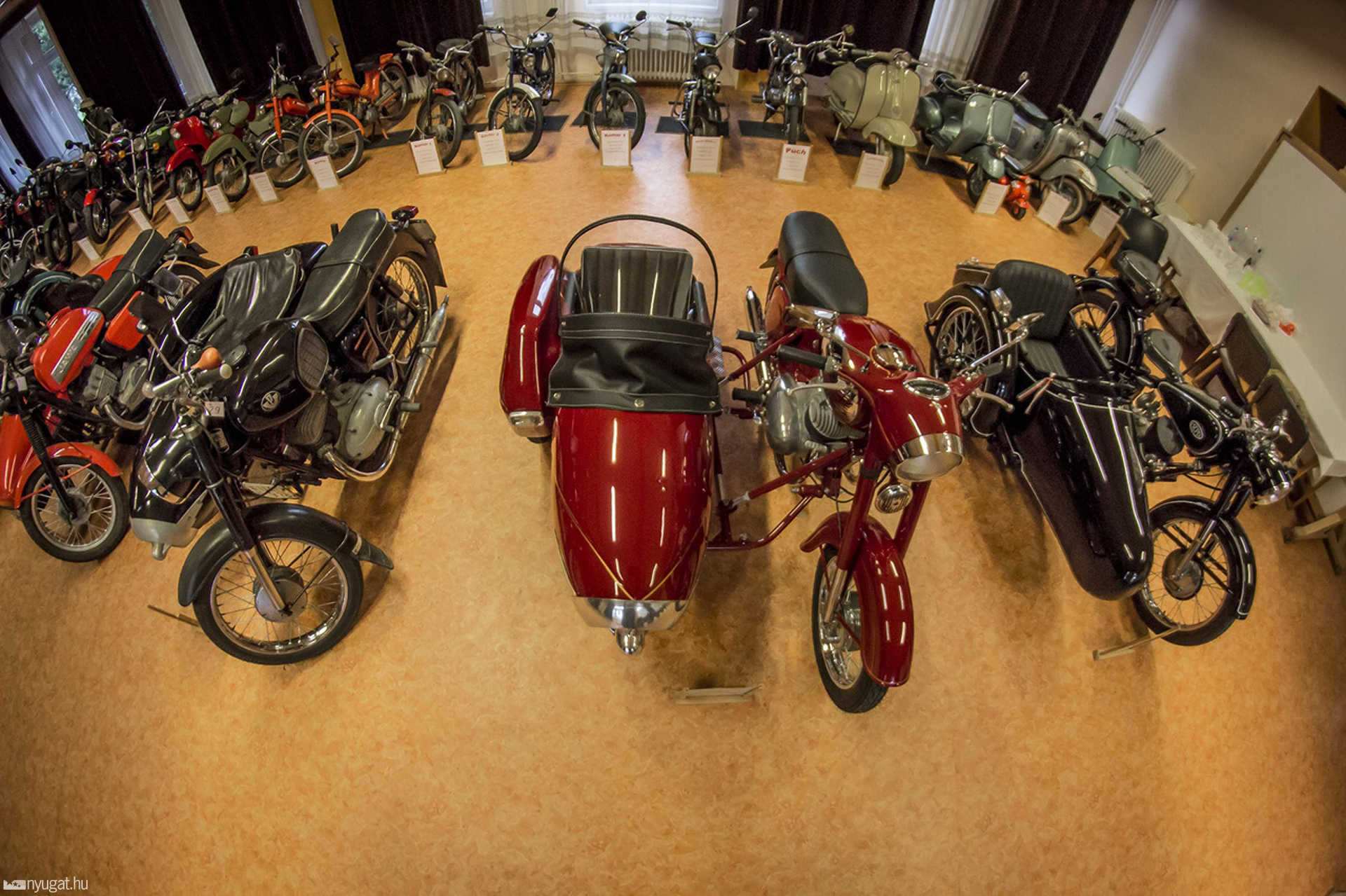 VII. Motoros Kiállítás Vépen