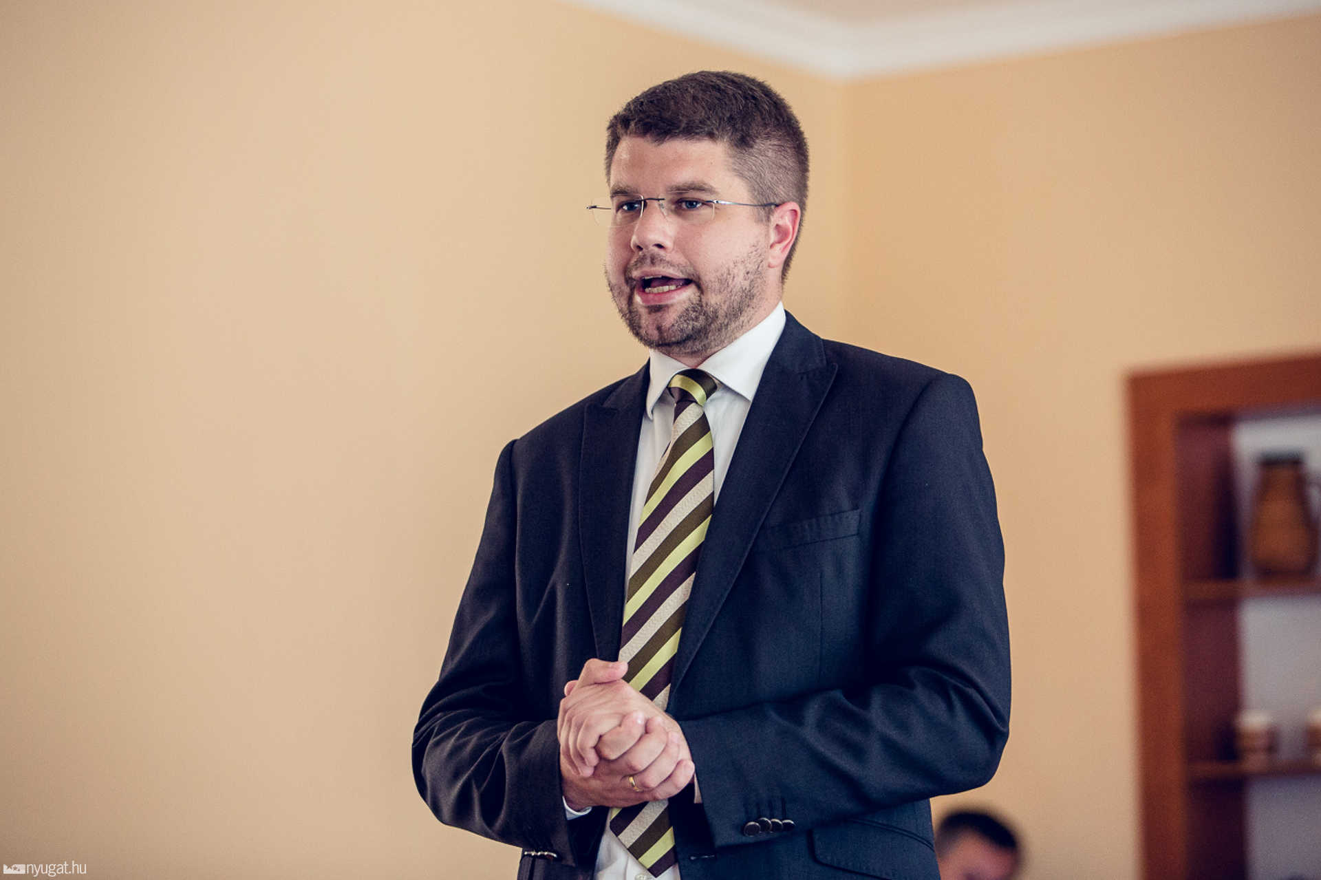 Átadták Meszlen új közösségi házát