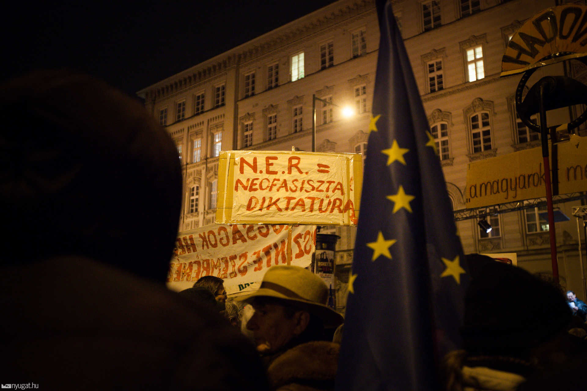Nincs hova hátrálnunk! - Tüntetés Budapesten