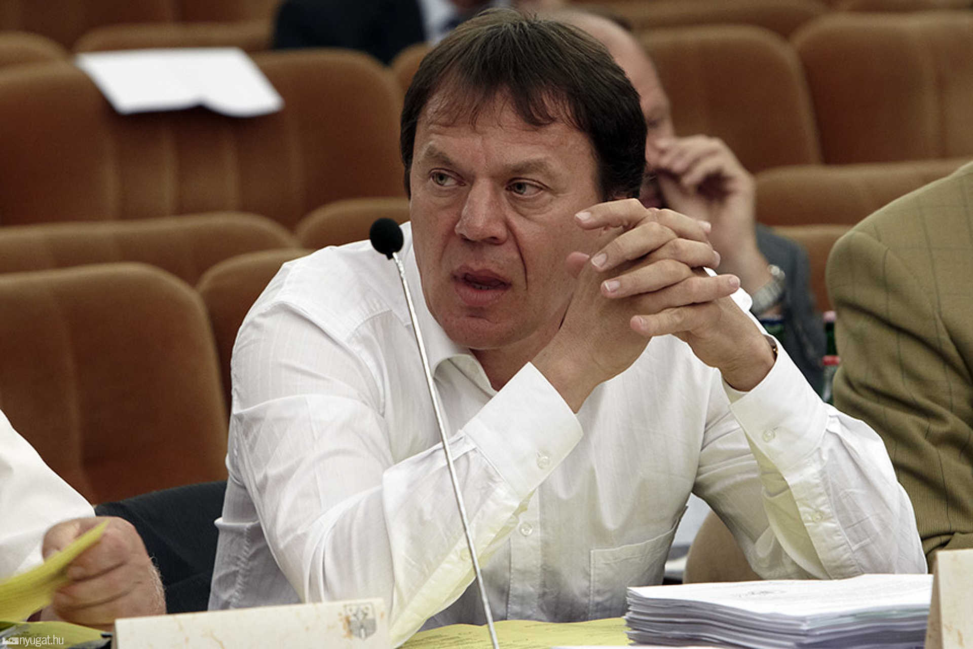 Júniusi közgyűlés