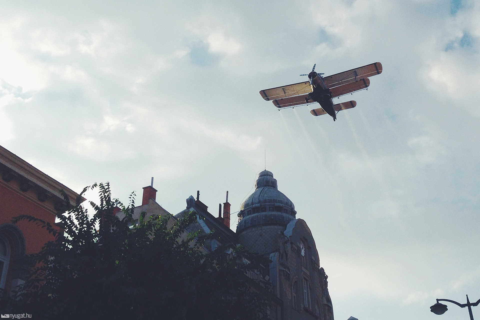 AN-2 permetezőgép - szúnyogirtás