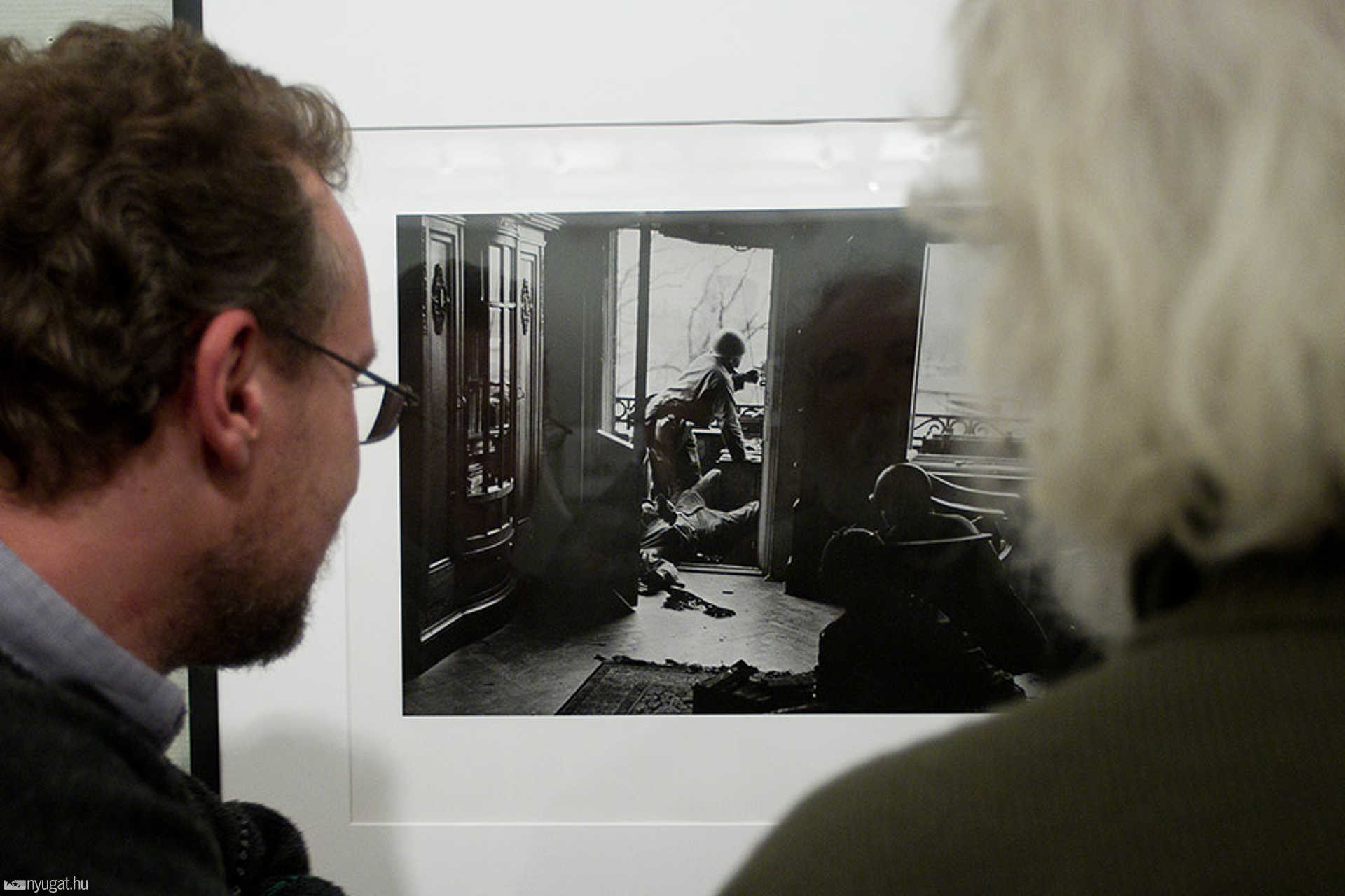 Robert Capa kiállítás a szombathelyi Képtárban