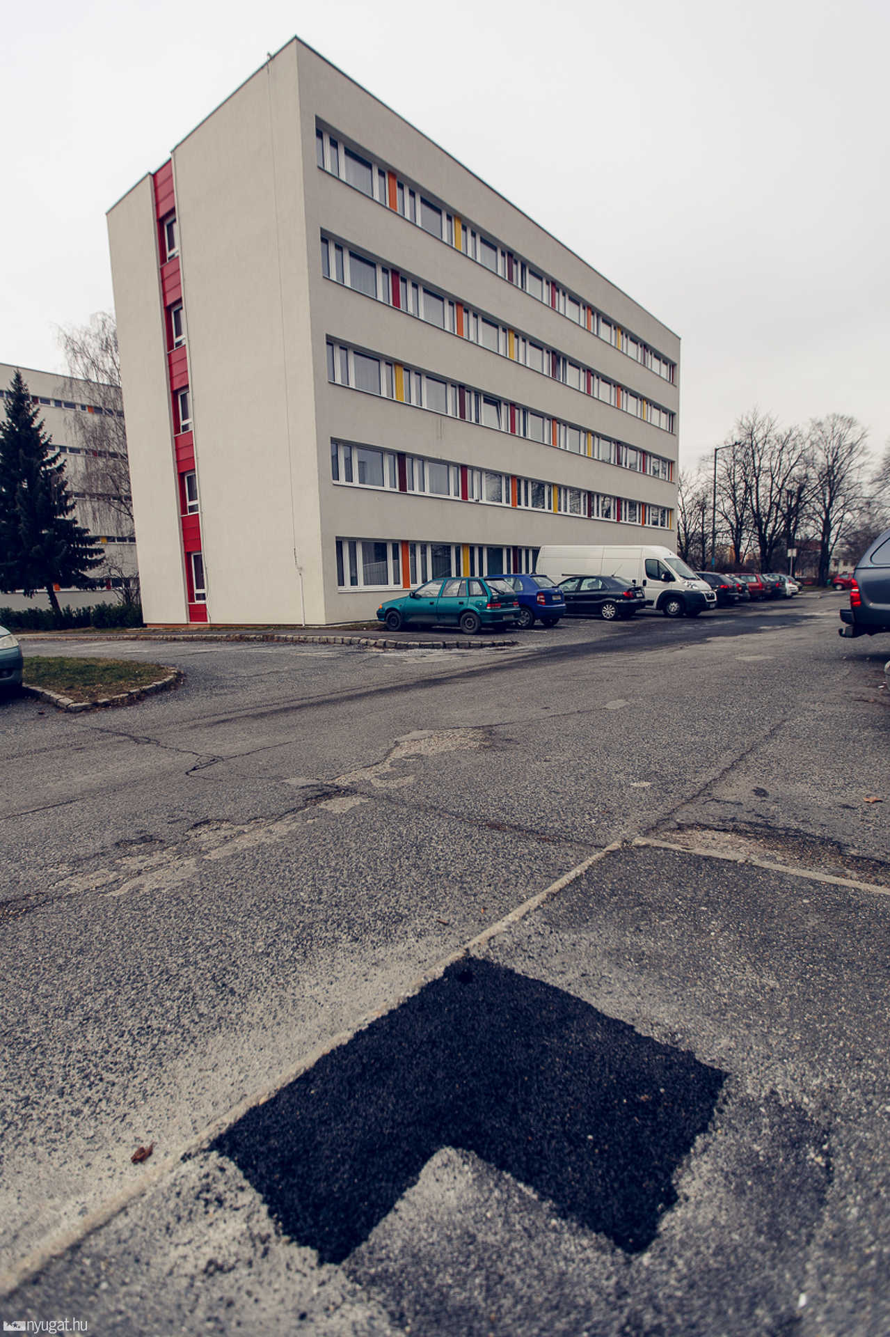 Újra ingyenes az MMIK parkoló