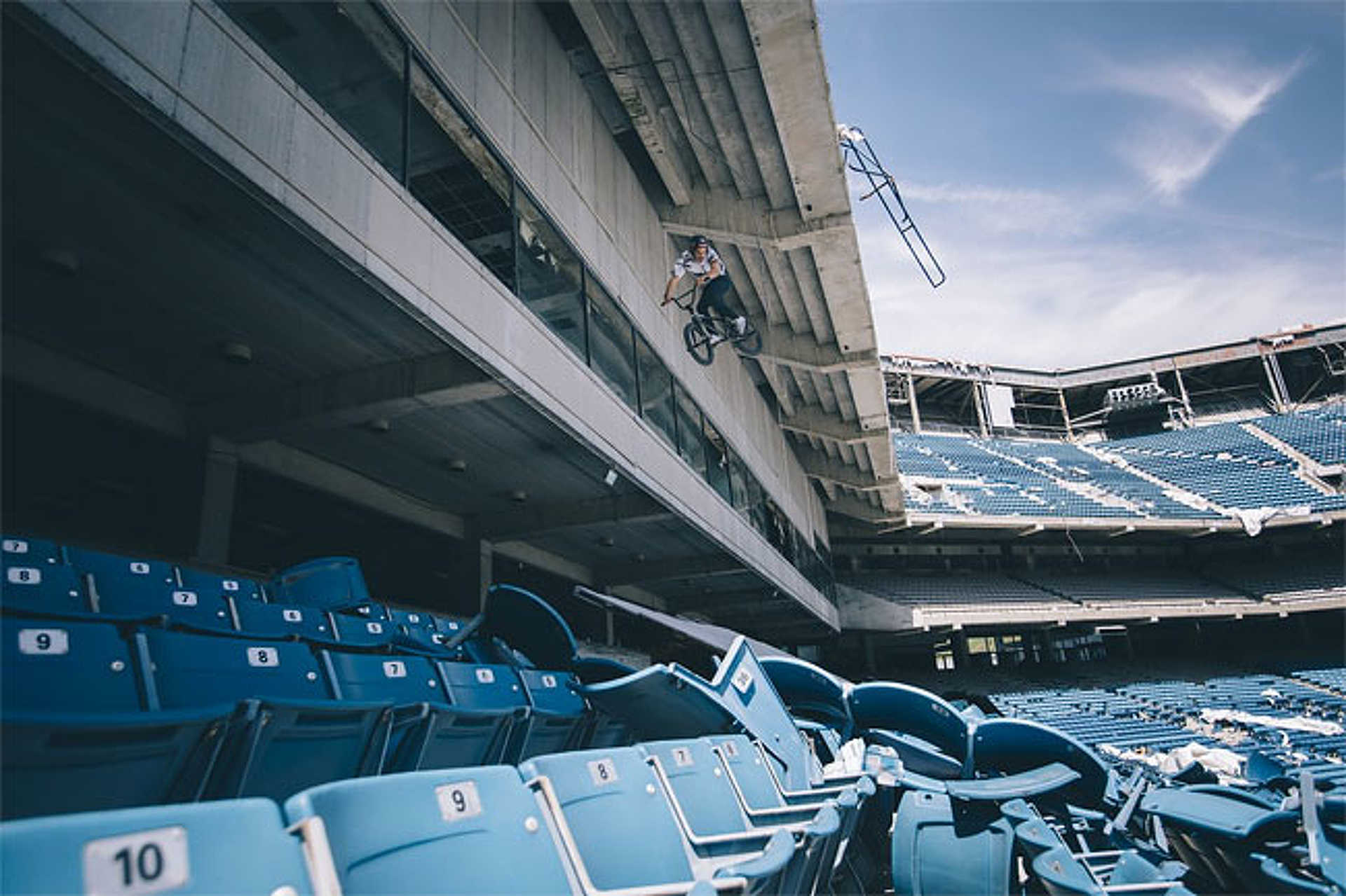 BMX-szel a Silverdome-ban