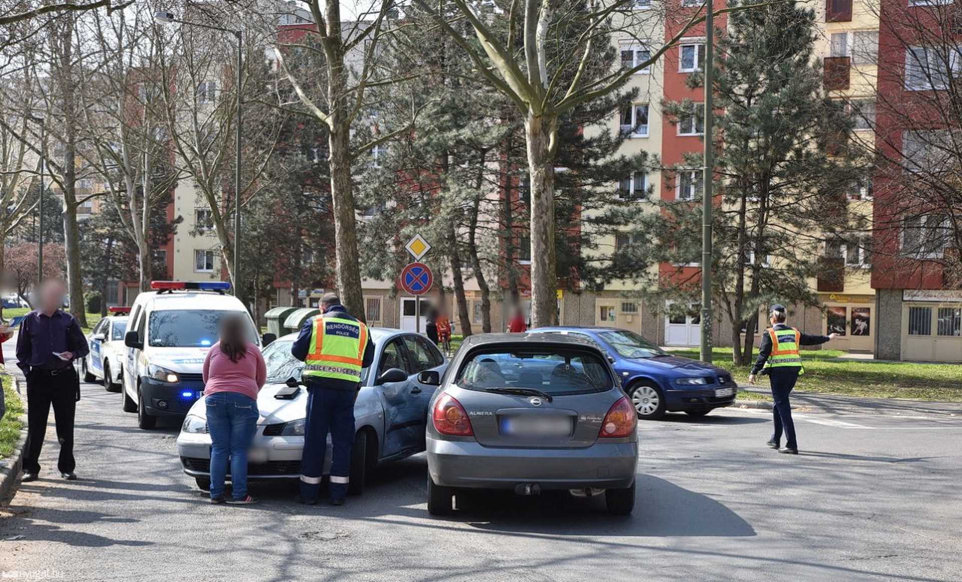 Nissan elé hajtot egy Seat Szombathelyen