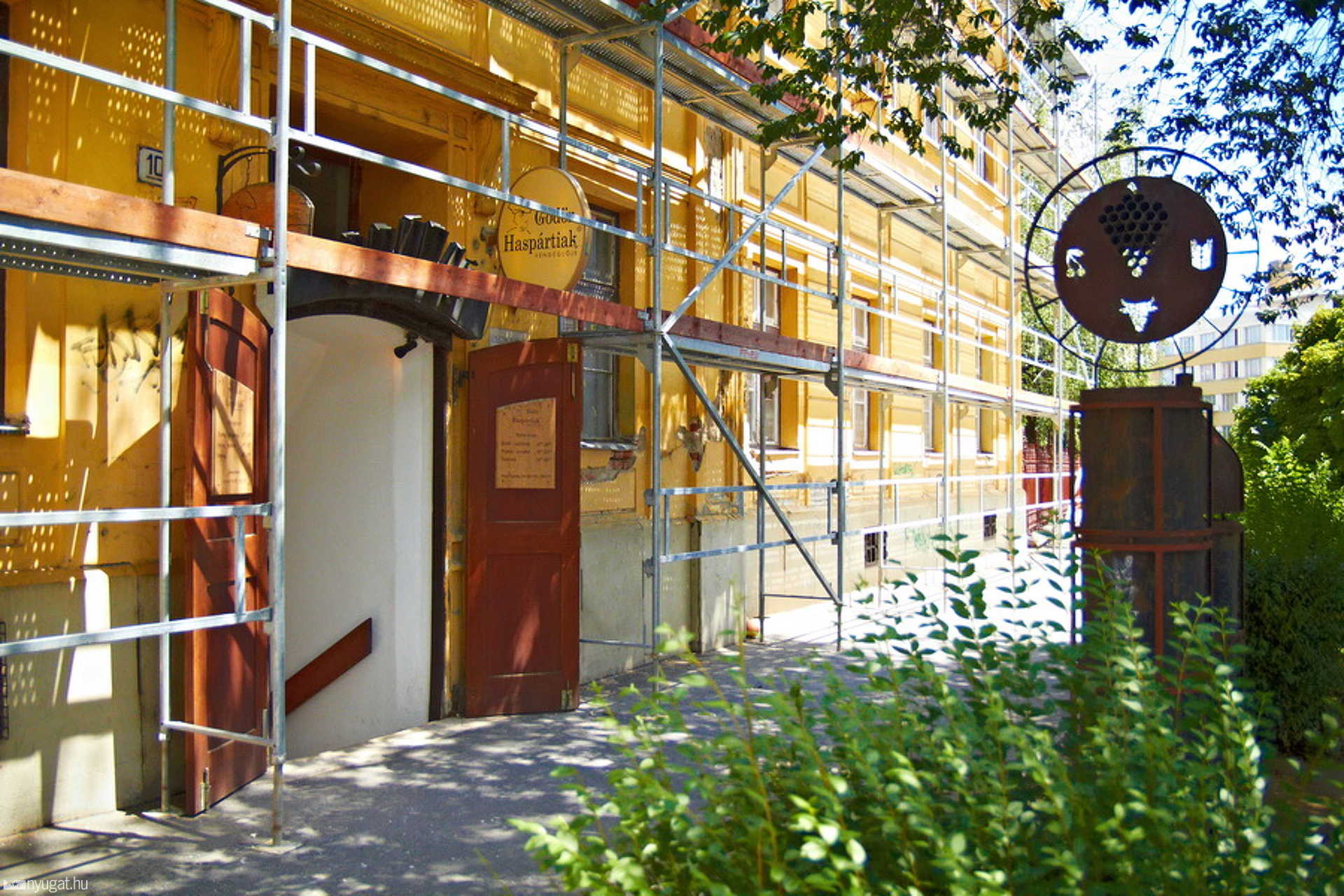 Gödör Étterem