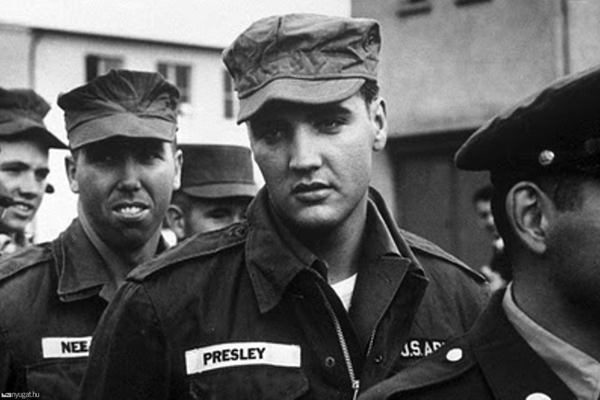 Elvis Presley szolgálat közben az amerikai hadseregben
