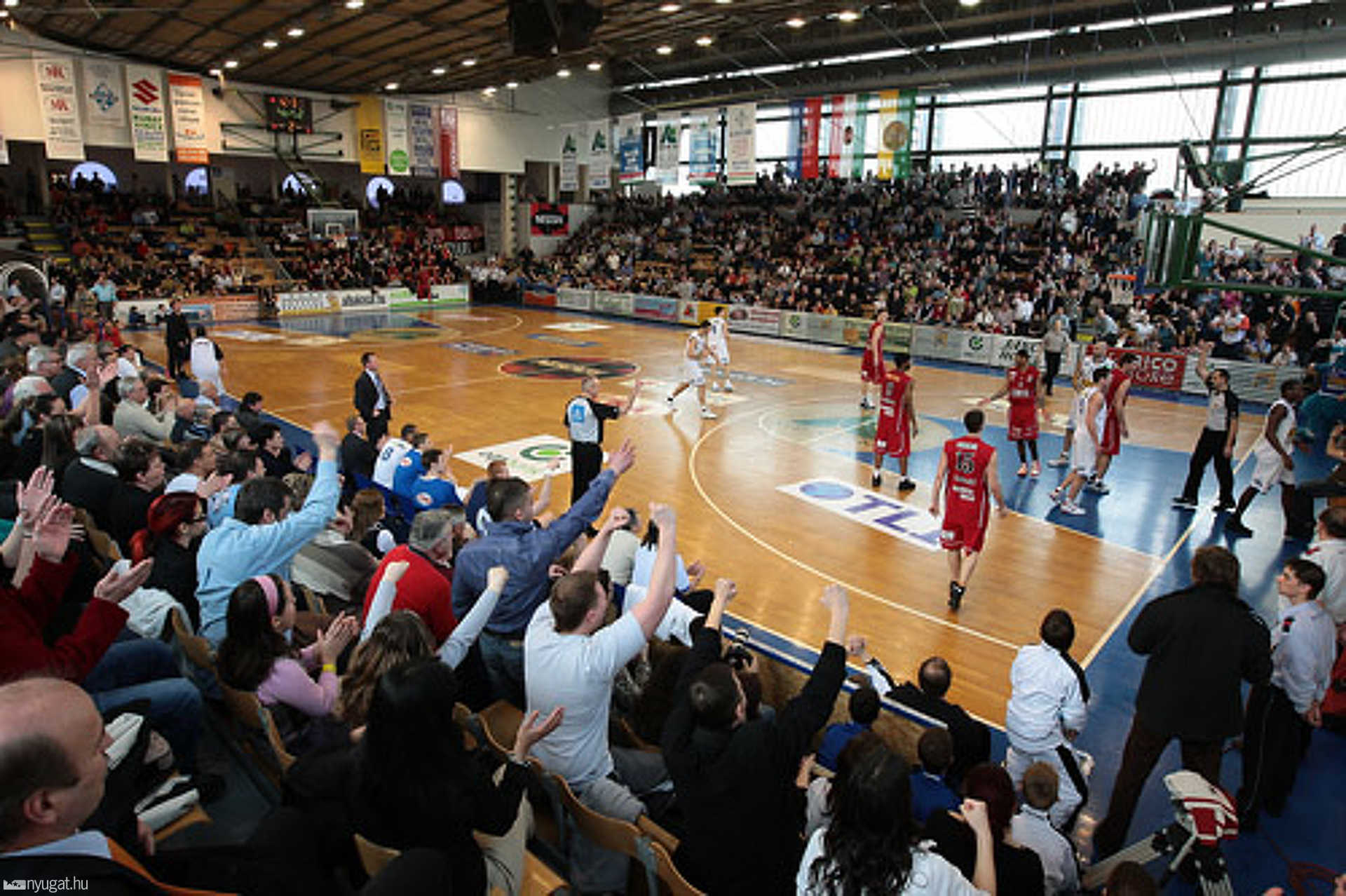 Albacomp - PLV Körmend 102-92