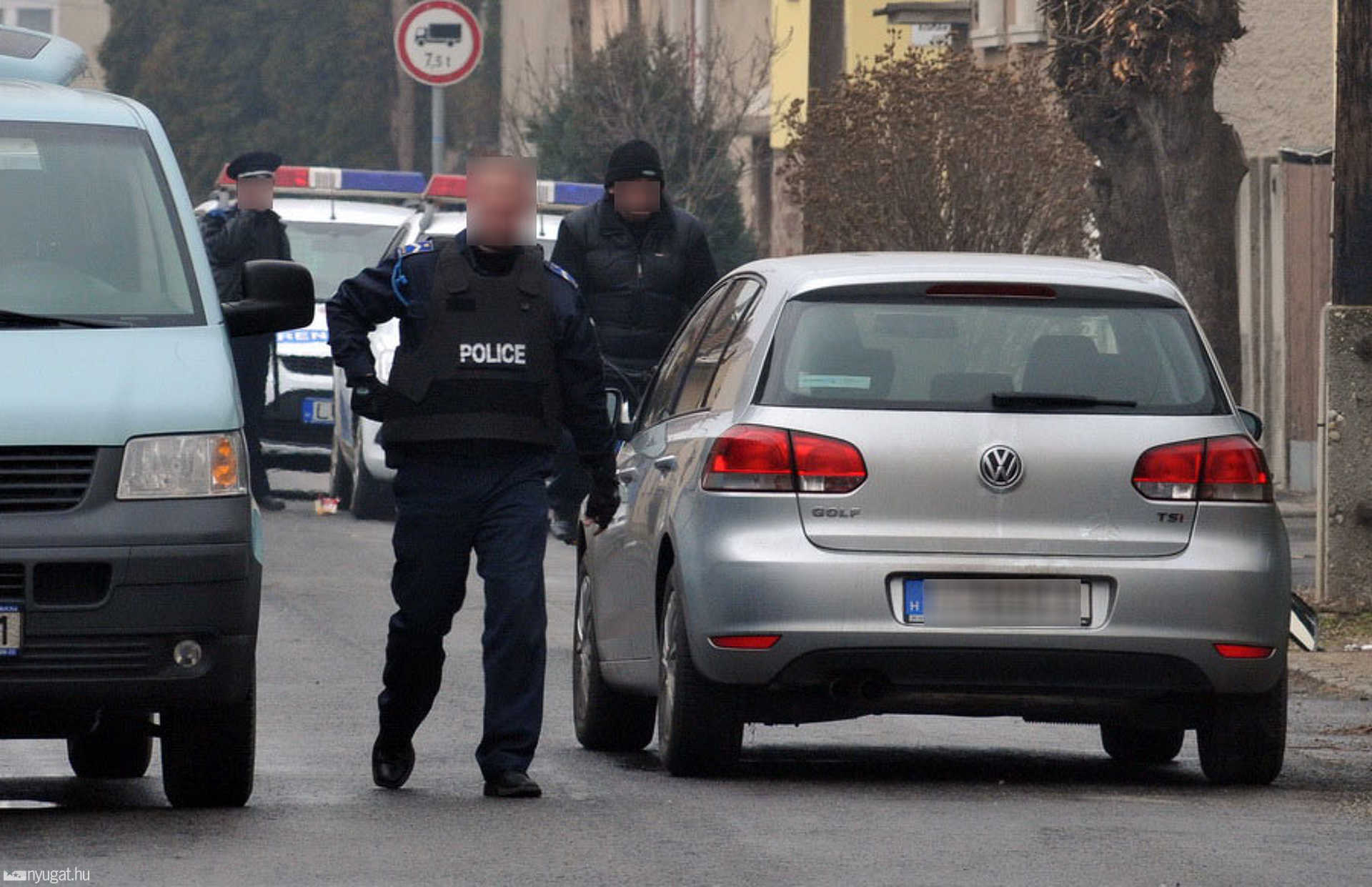 Fenyegetőző férfi miatti rendőri akció Szombathelyen