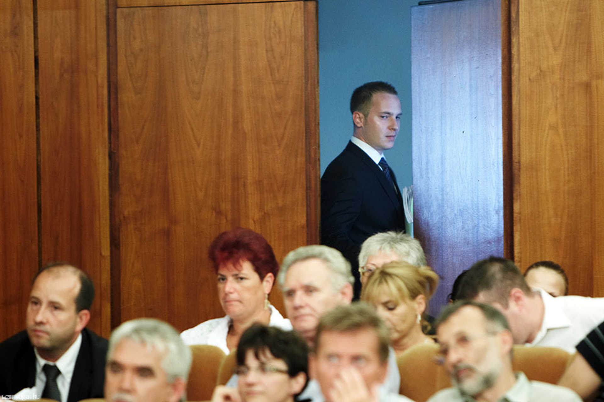 Rendkívüli közgyűlés