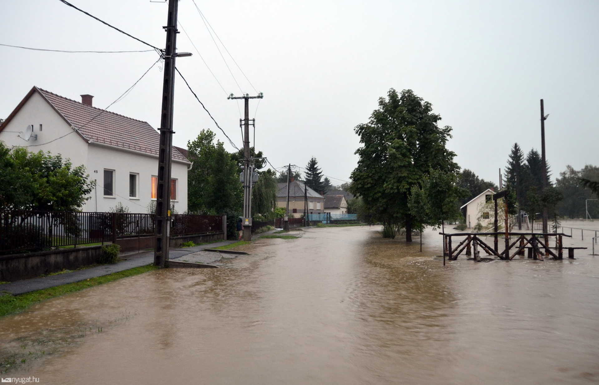 Felsőcsatár