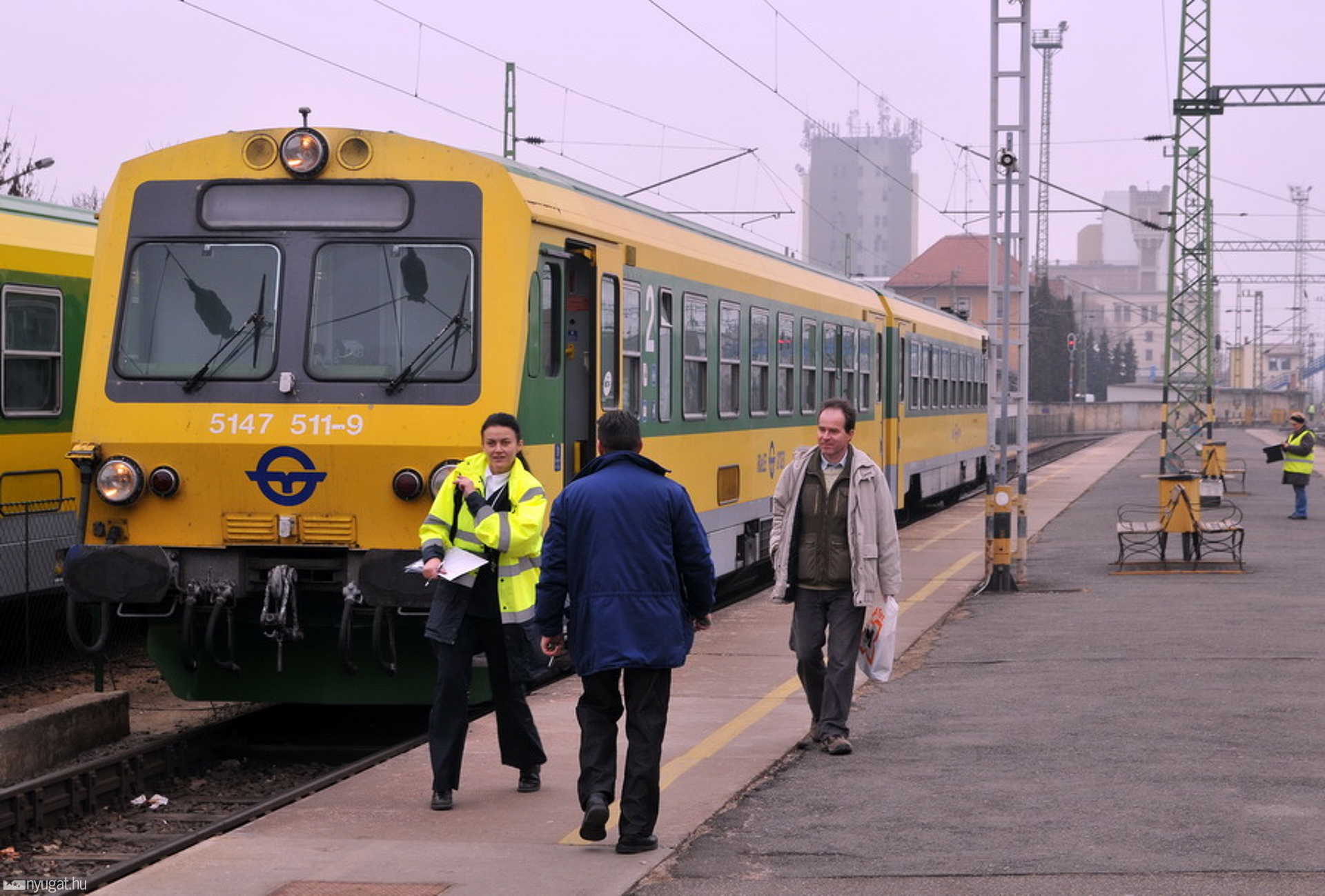 Jenbacher 5047-es motorvonatokra cserélte a BZ Piroskákat a GYSEV Vas megyében
