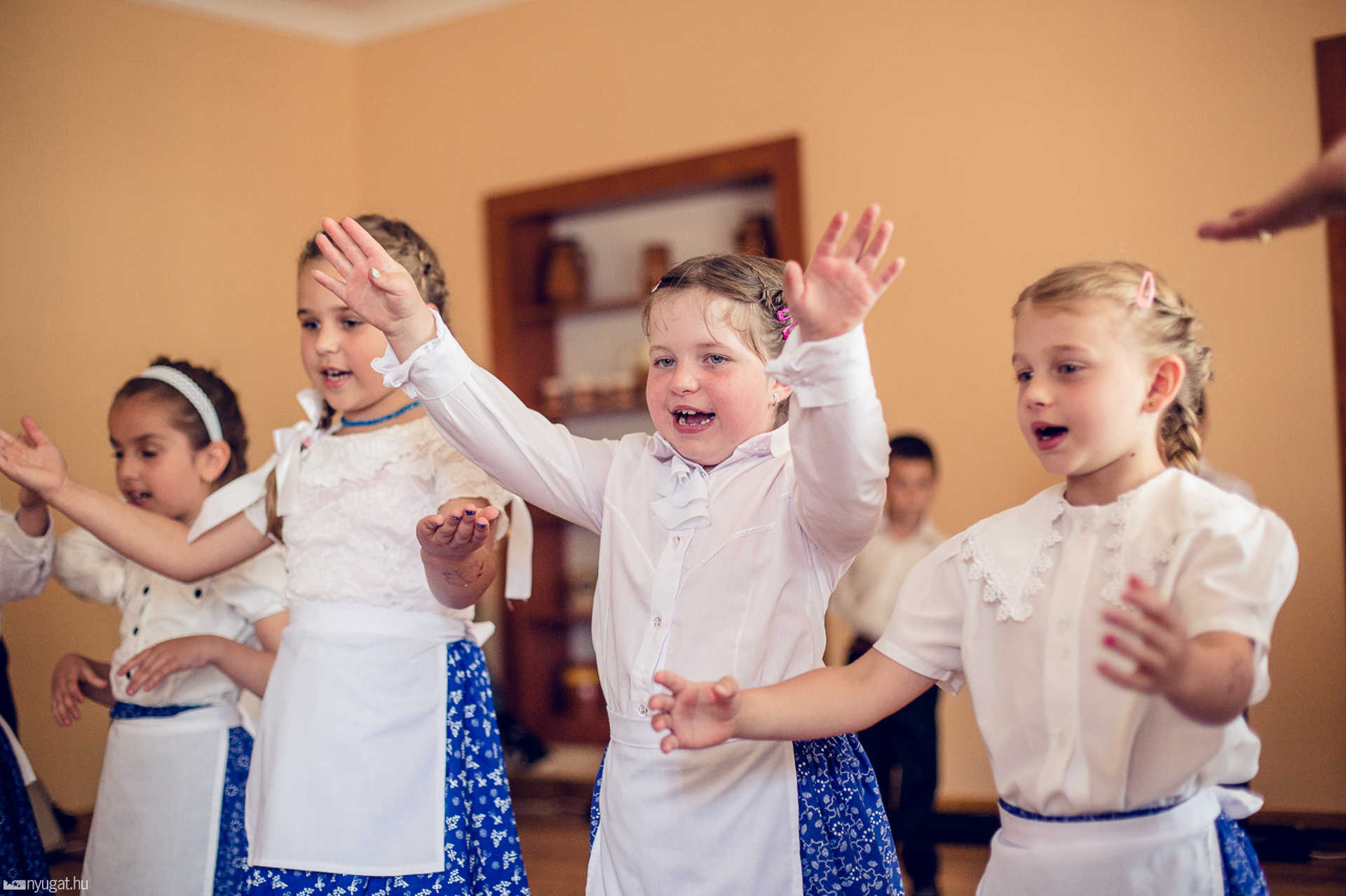 Átadták Meszlen új közösségi házát