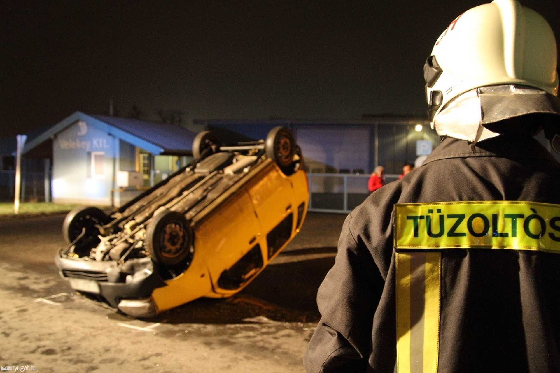 Felborult egy Suzuki a Vépi úton Szombathelyen