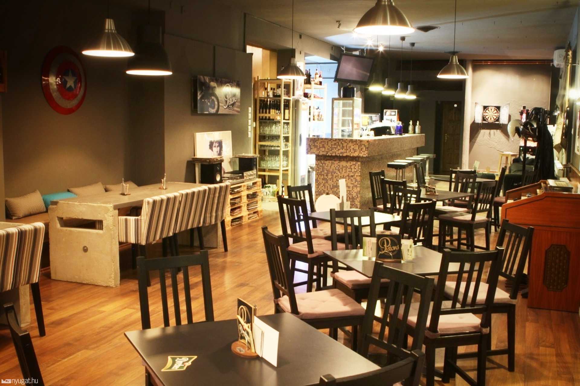 Pistons Pub