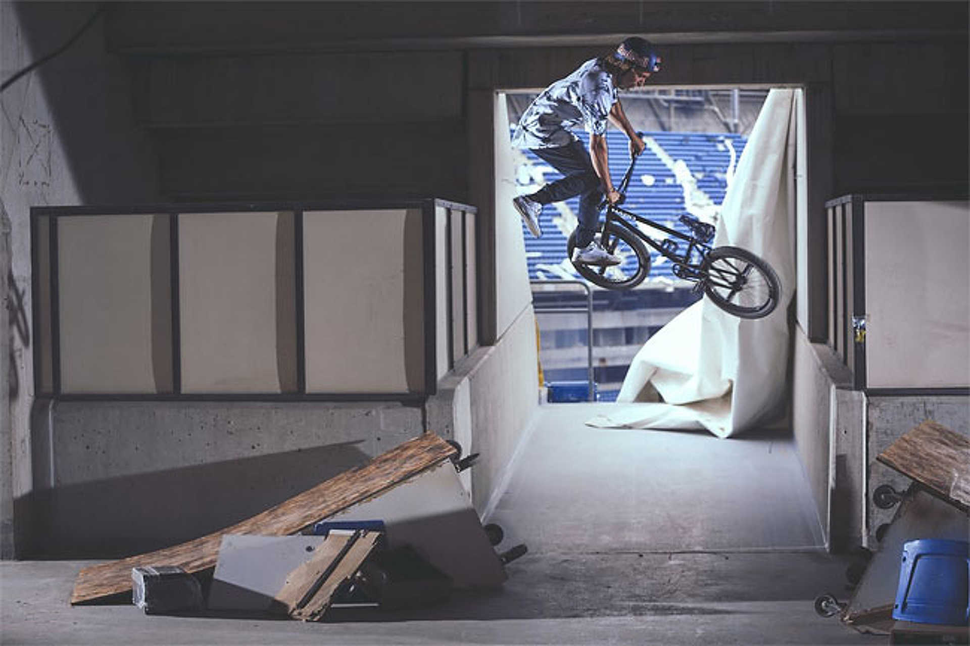 BMX-szel a Silverdome-ban